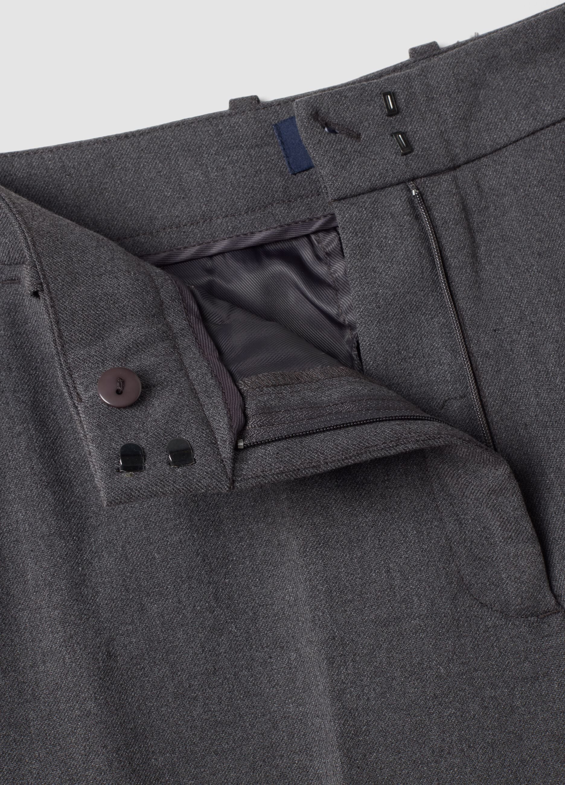 Pantaloni formali grigi flare in viscosa elasticizzata