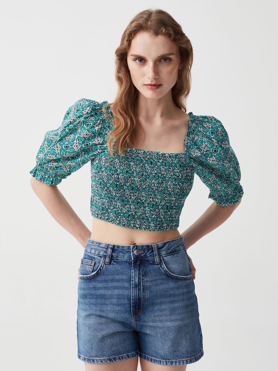 Crop top with smock stitch and paisley print_1