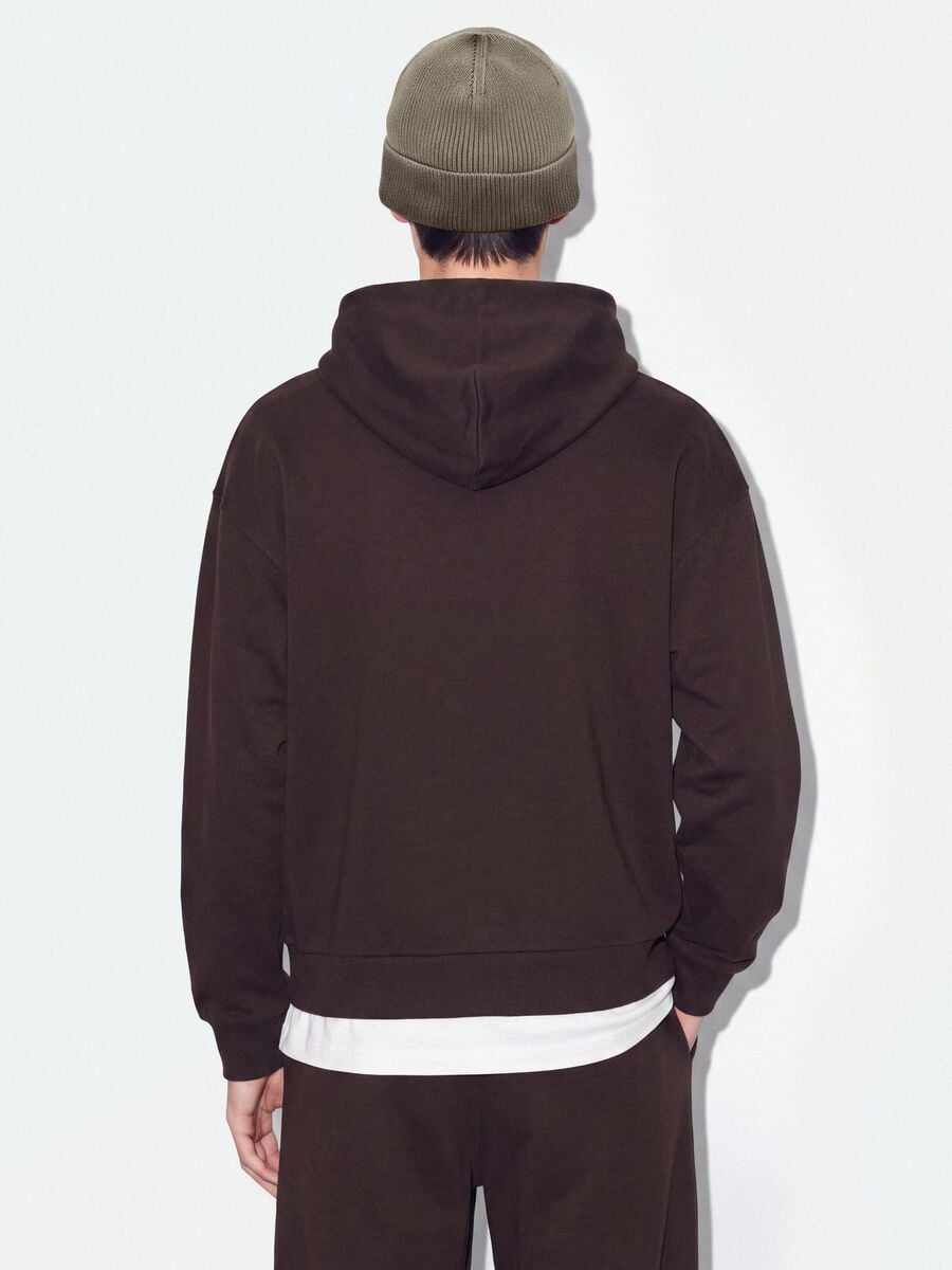 Brown cropped hoodie in pure cotton with oversized fit_3