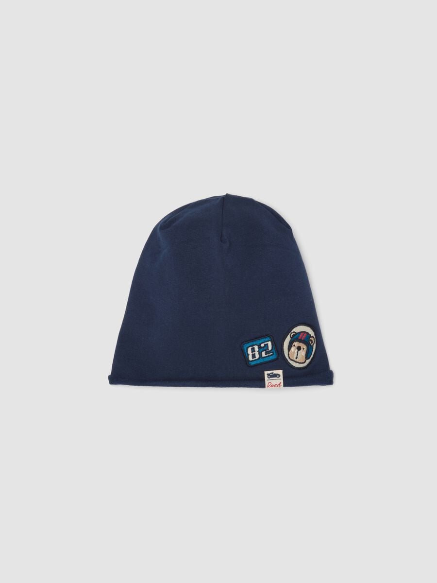 Cappello blu in cotone organico elasticizzato jersey con applicazioni_0