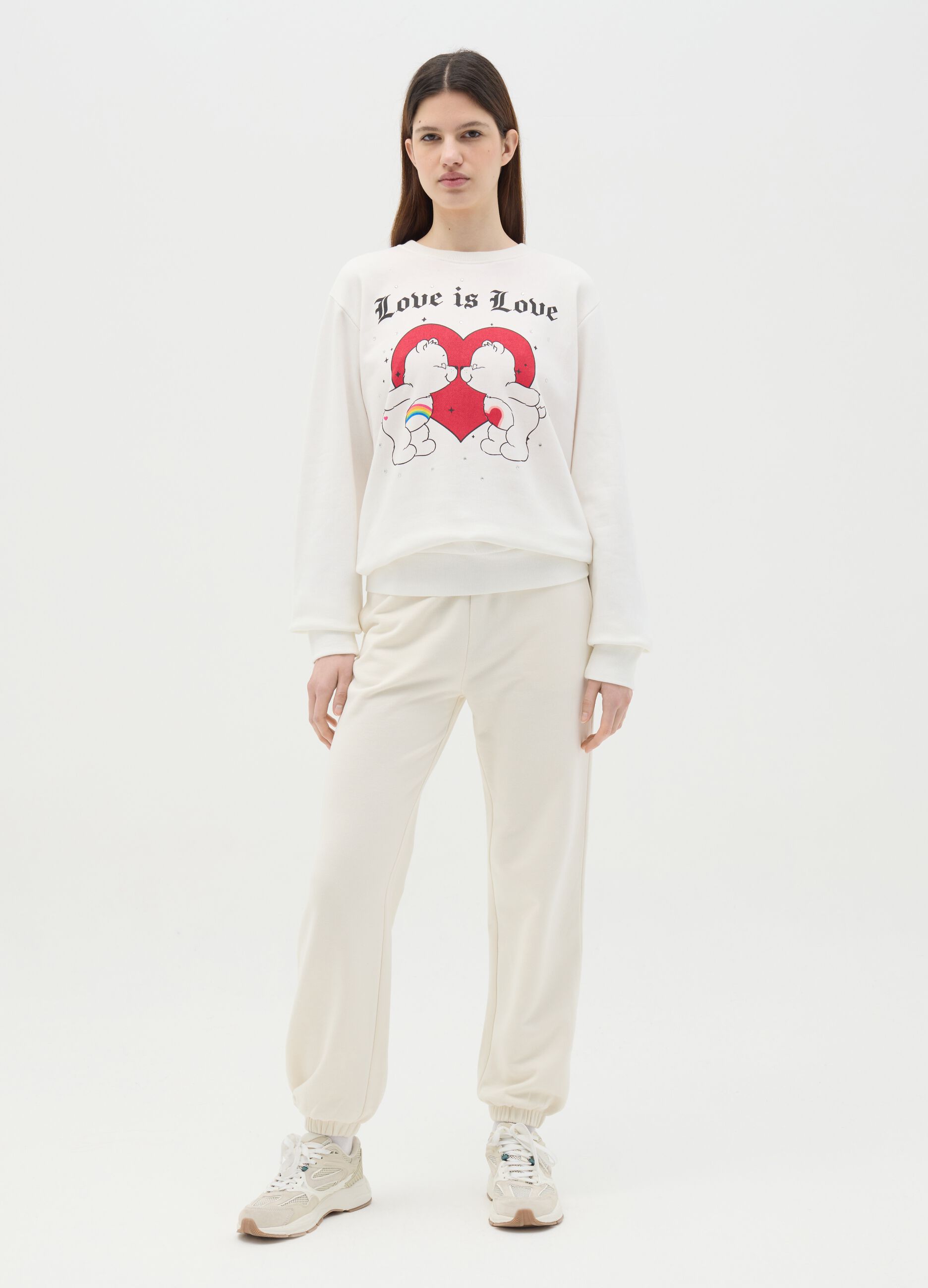 White sweatshirt in French terry with Care Bears print