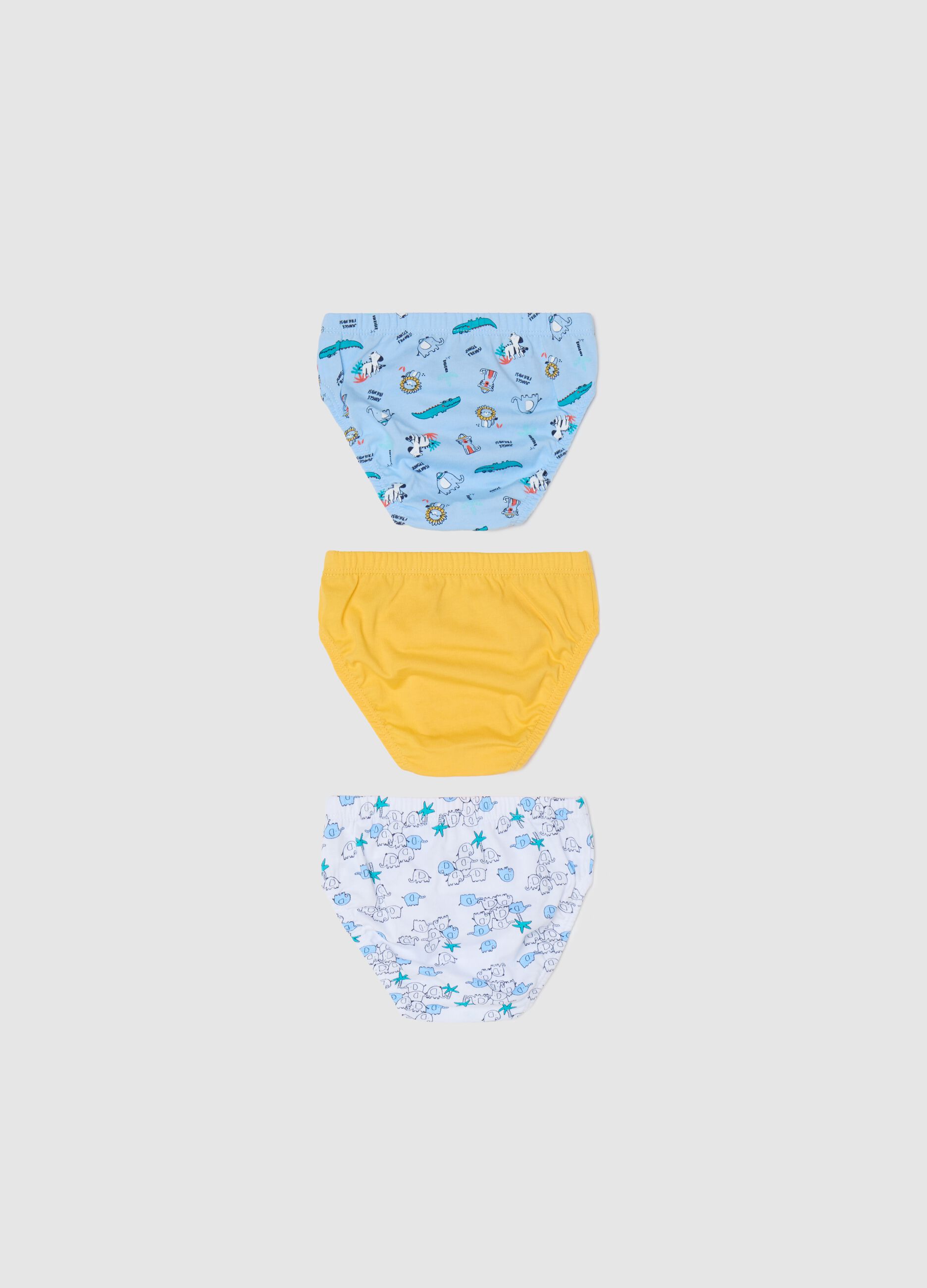Three-pack yellow and light blue organic cotton briefs with savannah animals