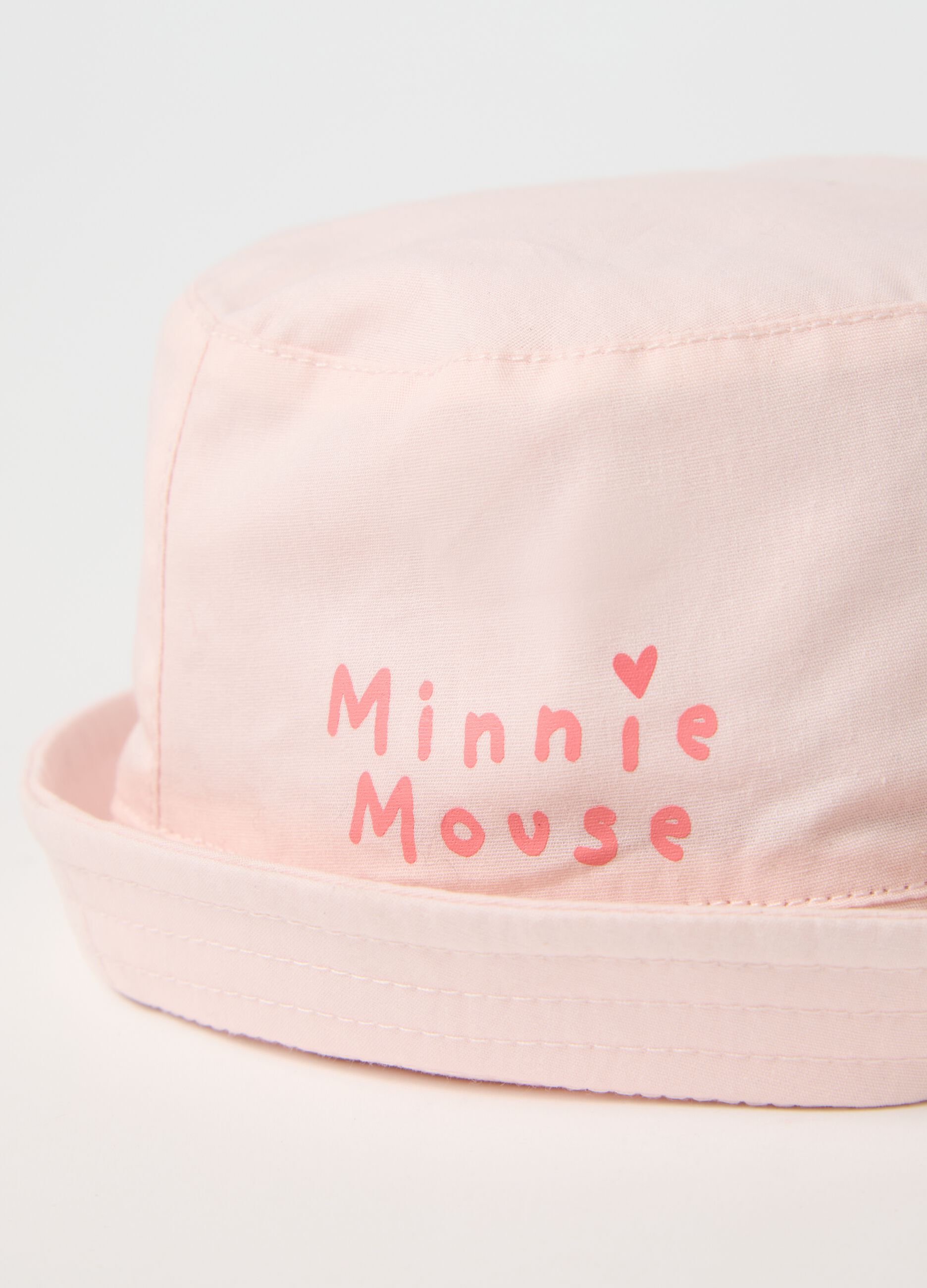 Pink fishing hat with Minnie Mouse print