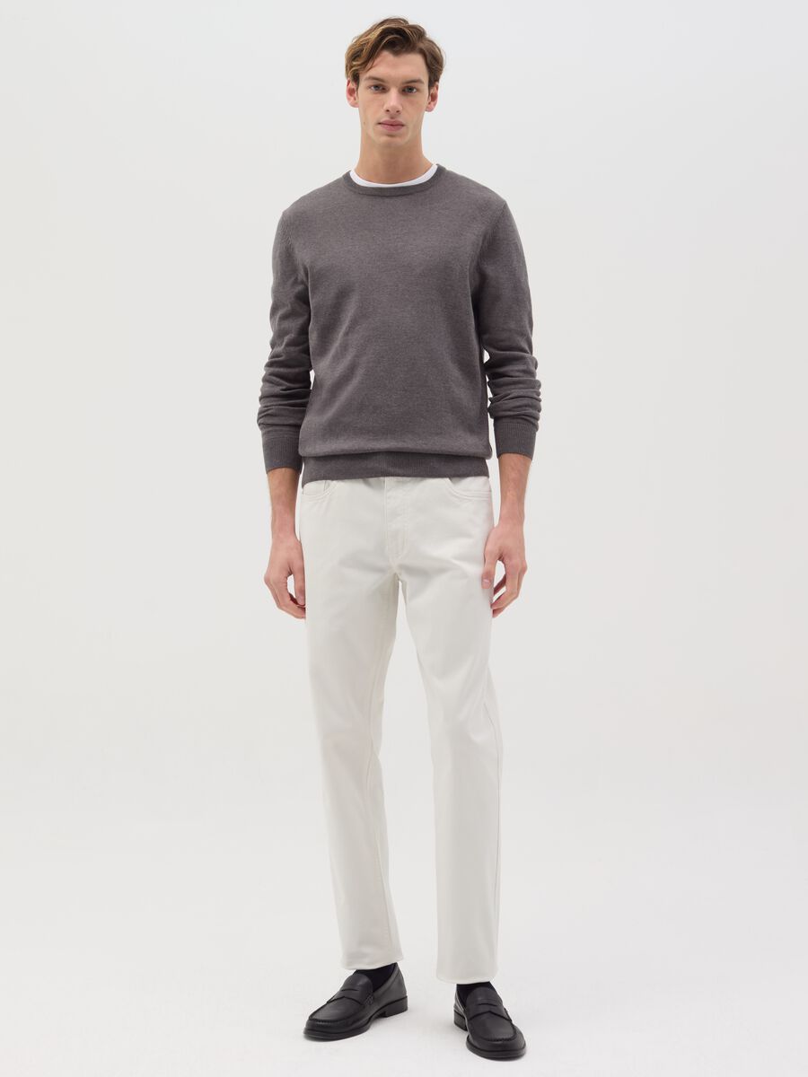 Round neck pullover_1