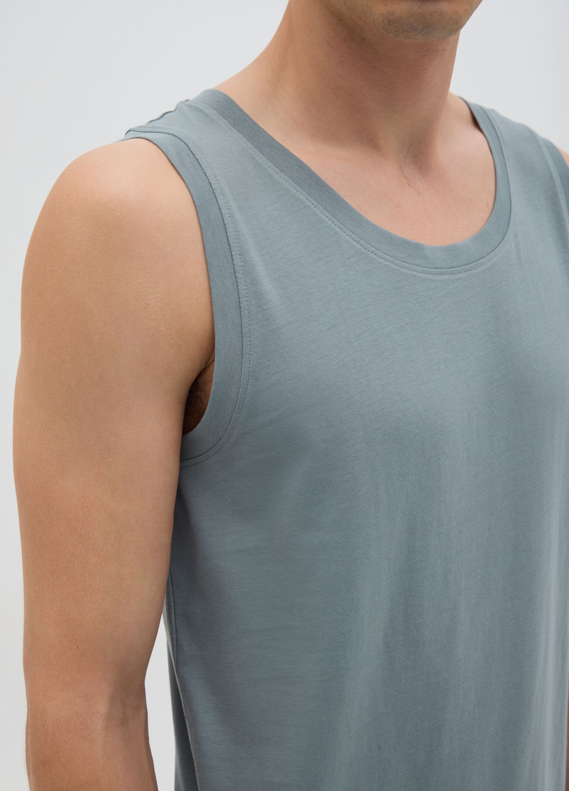 Canotta basic da uomo in puro cotone verde regular fit