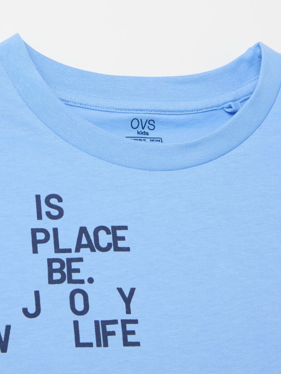 Pigiama azzurro con stampa lettering in jersey_2