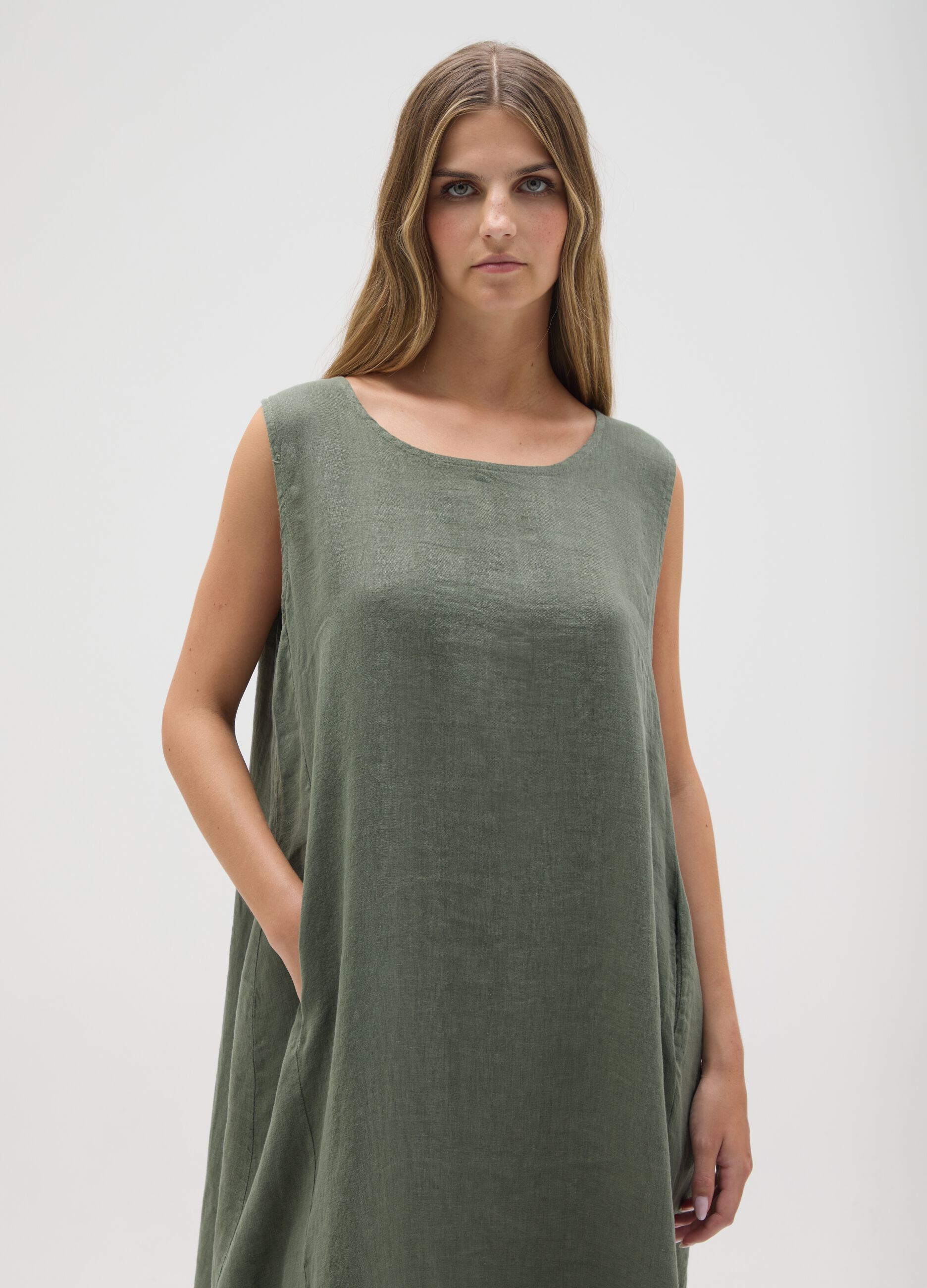 Abito da donna in puro lino verde regular fit