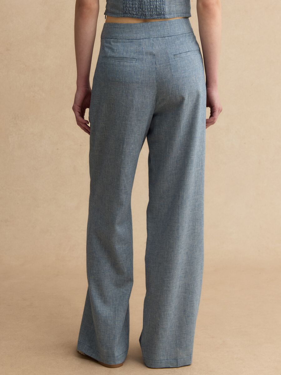 Linen-blend wide-leg trousers with blue and white micro-checks_2