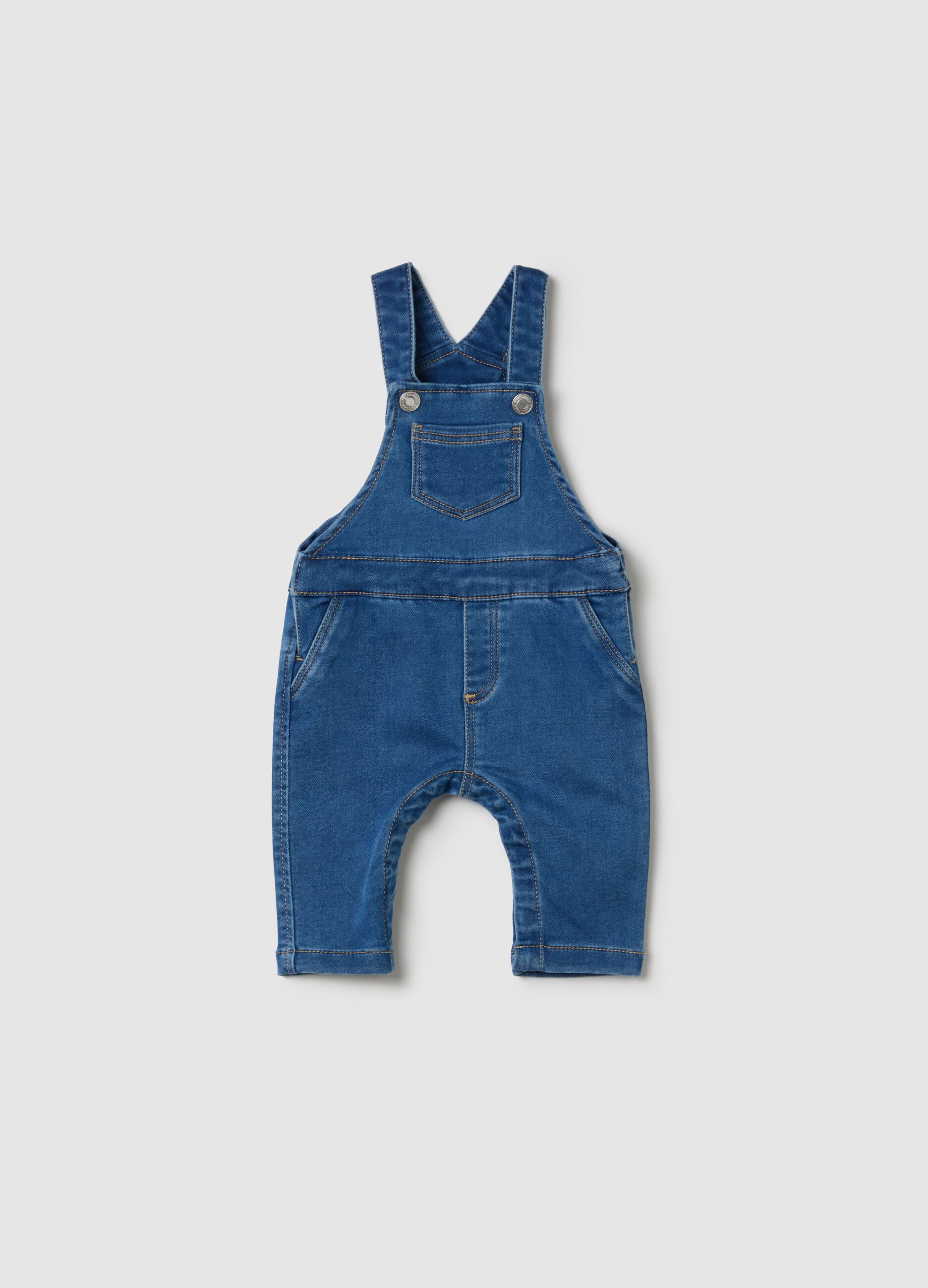 Denim dungarees with pocket