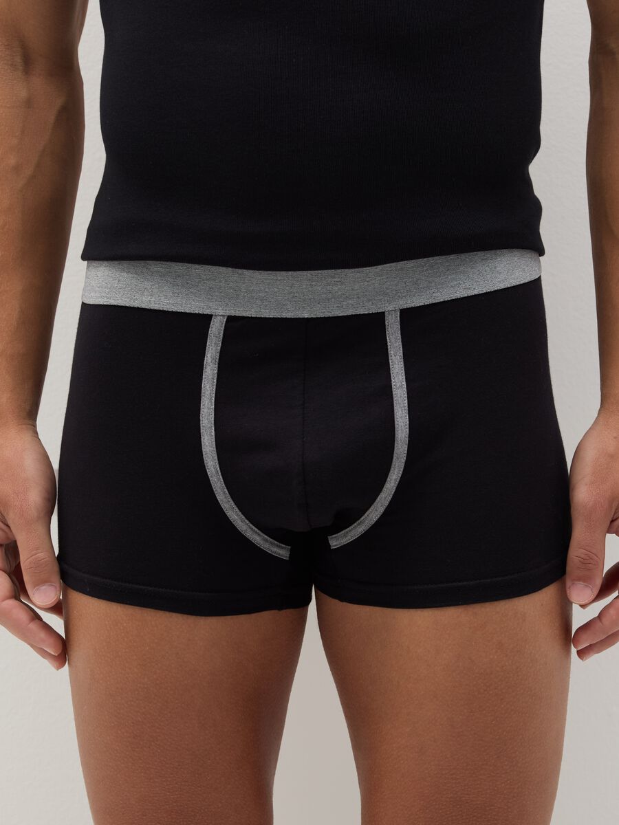 Three-pack boxer shorts with contrasting details_1