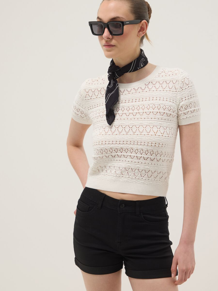 Black regular-fit stretch cotton denim shorts_3