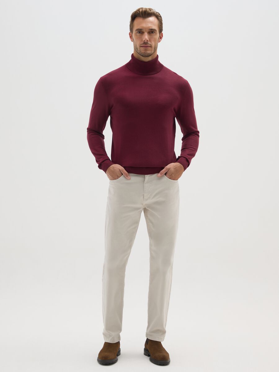 Red regular fit turtleneck_1