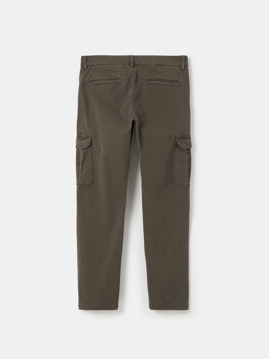 Pantalone chino cargo in cotone stretch_4