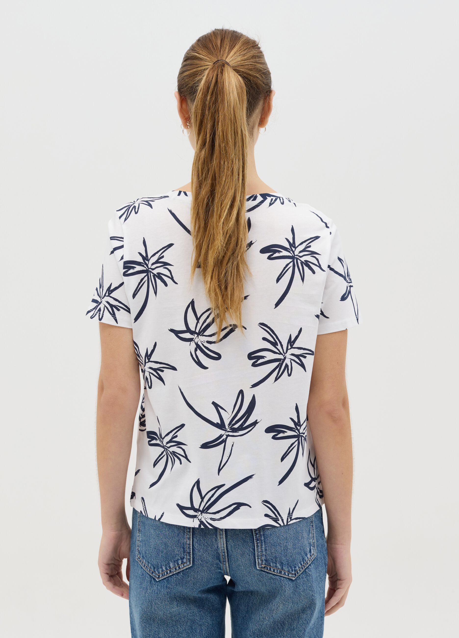 White T-shirt with floral print