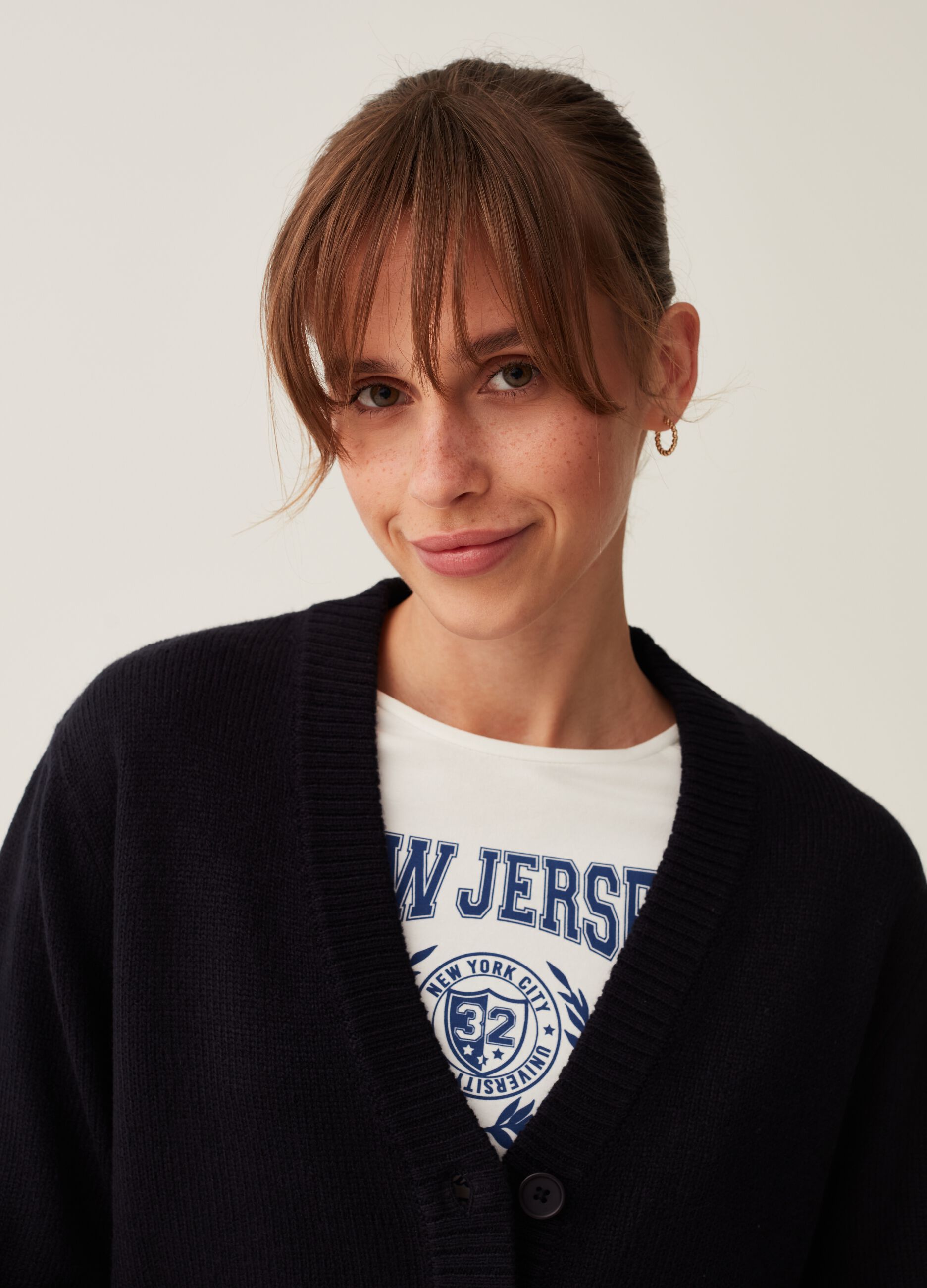 Cardigan con scollo a V_1