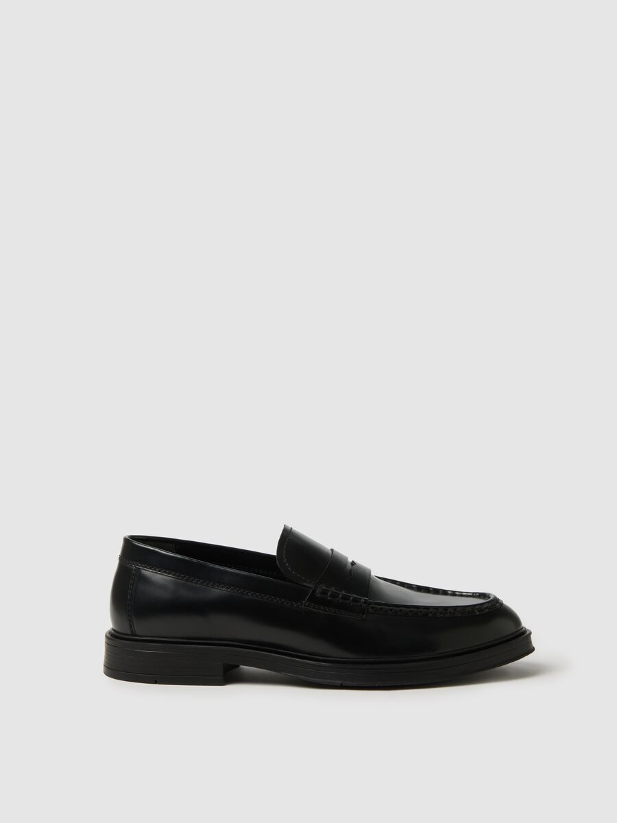 Black genuine leather loafers_1