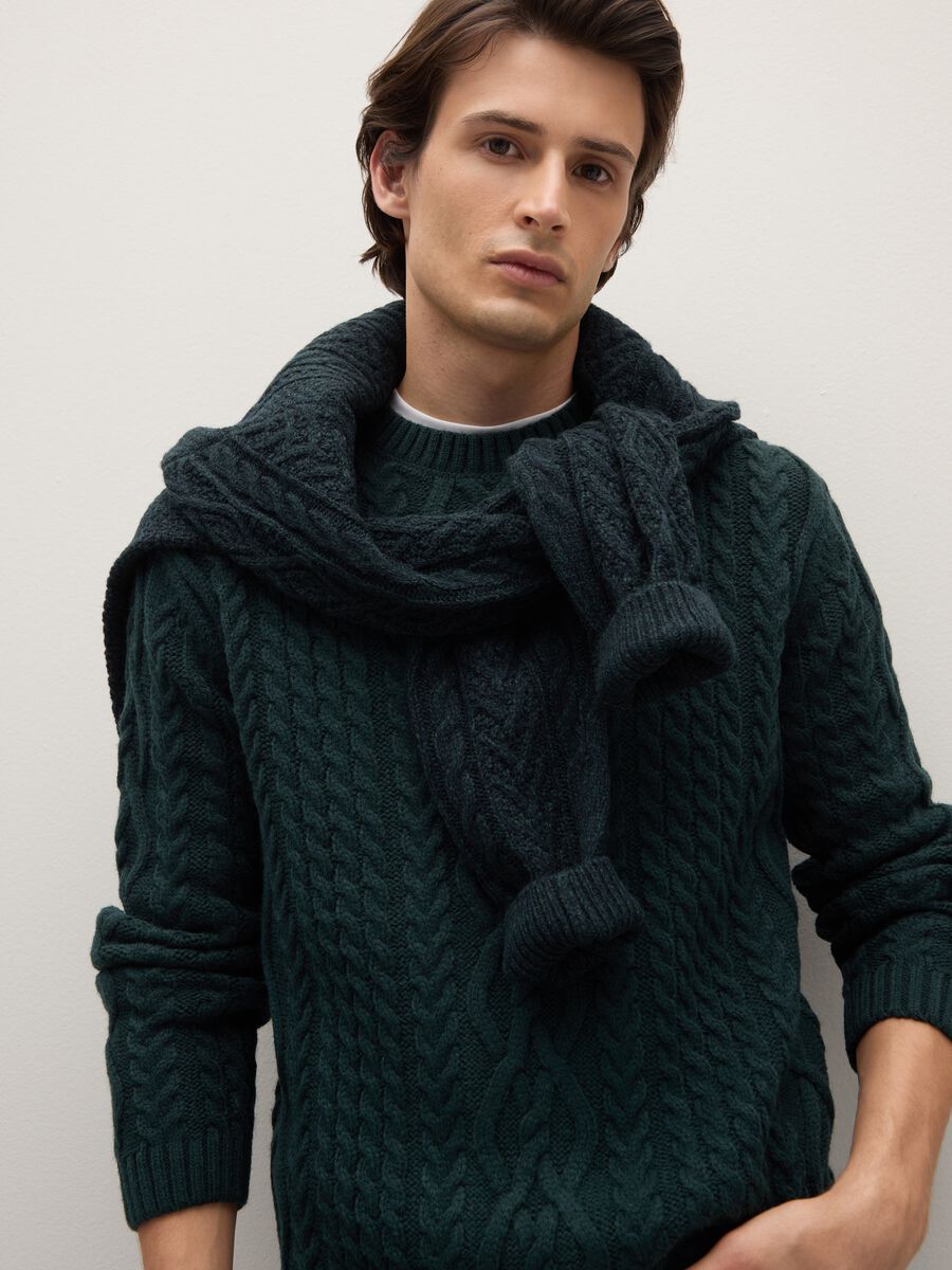 Regular fit green jumper with jacquard pattern_0