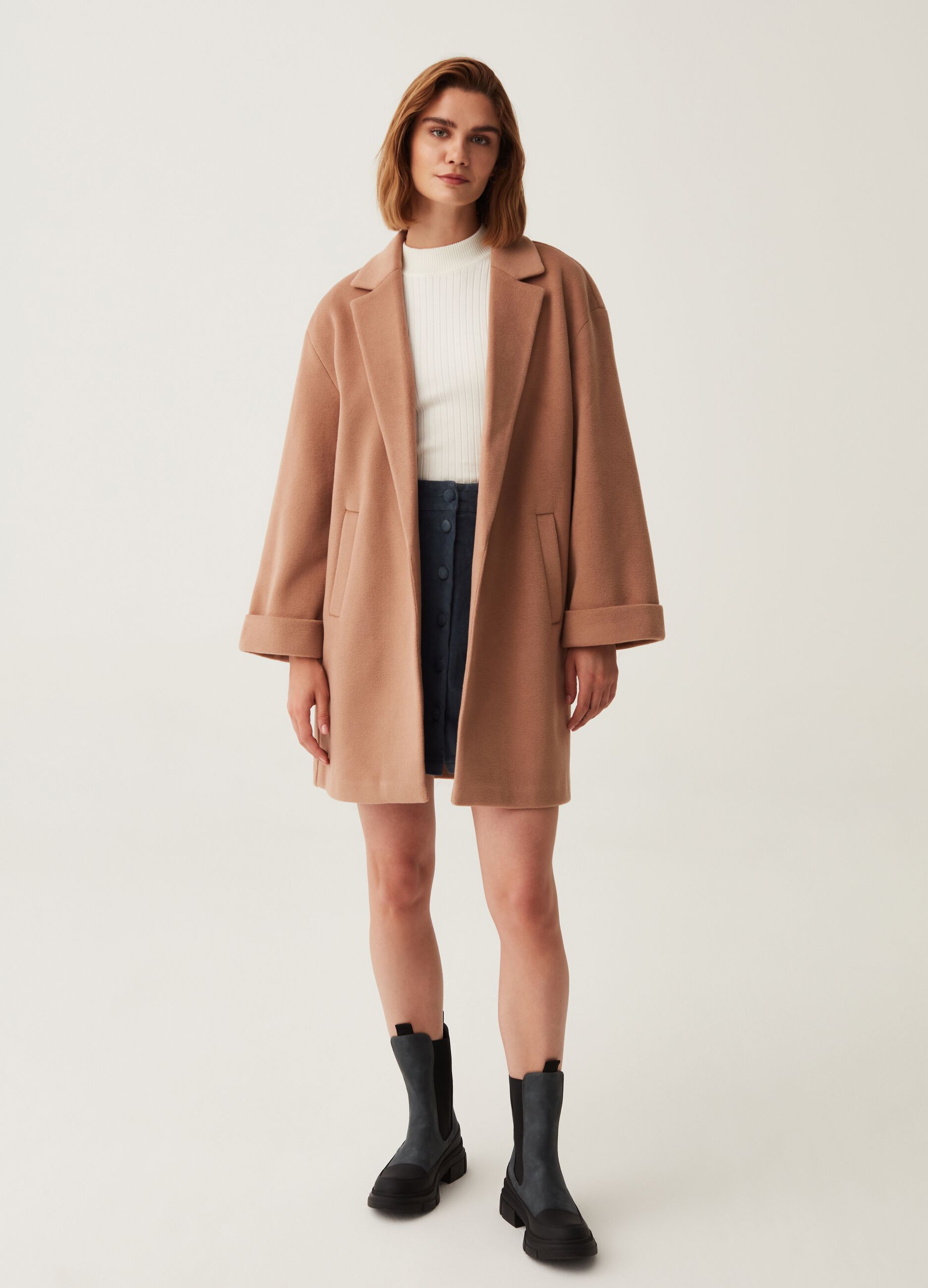 Cappotto lungo aperto in panno
