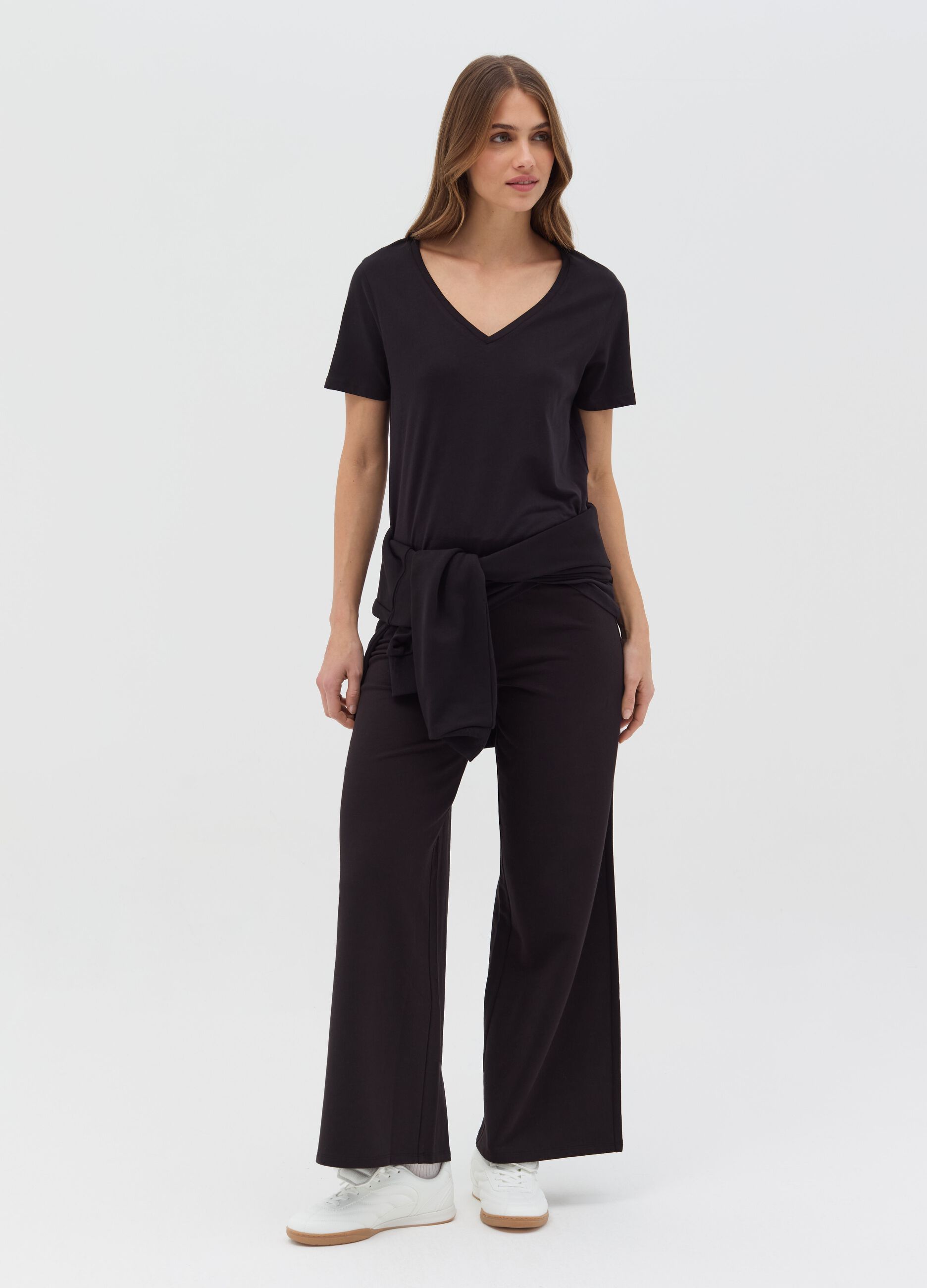 Organic cotton T-shirt with V neck