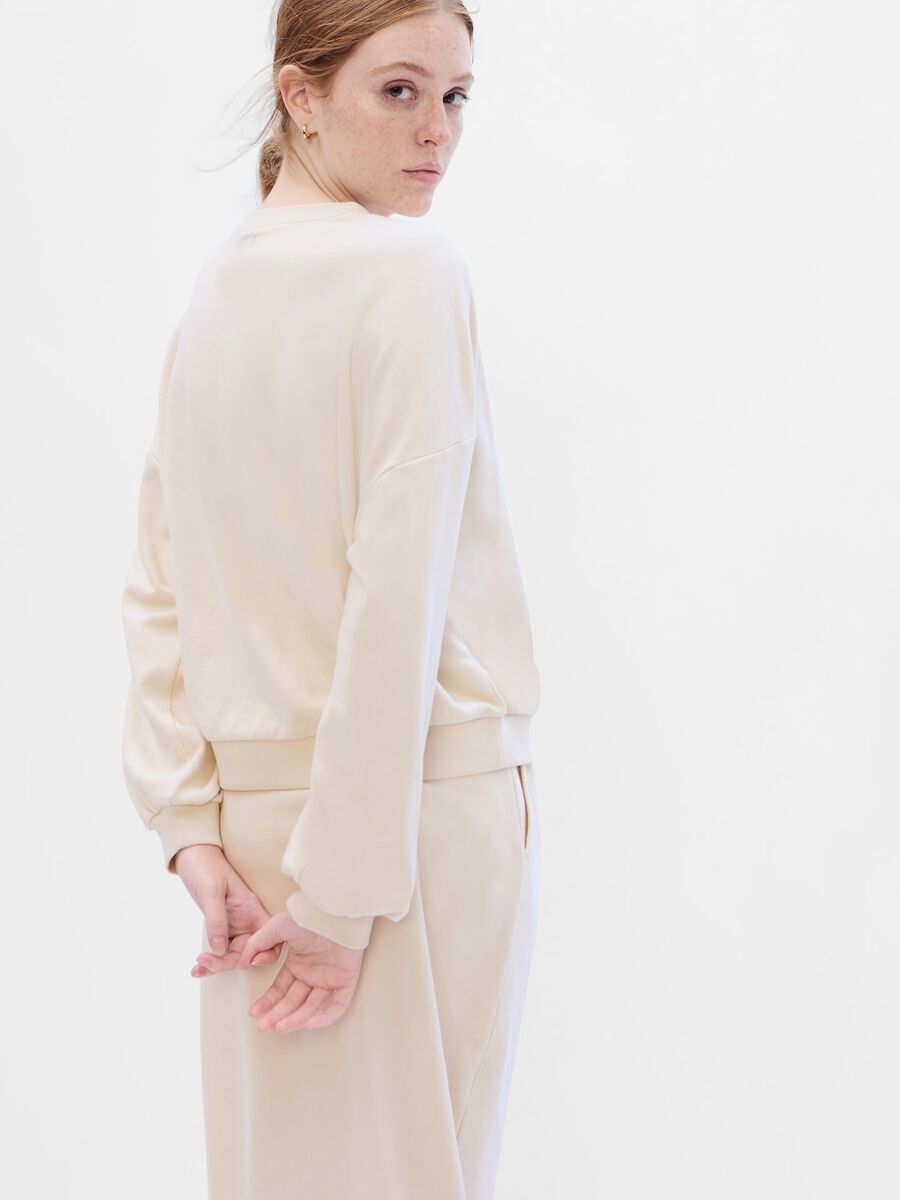 Boxy sweatshirt with embroidered logo_1