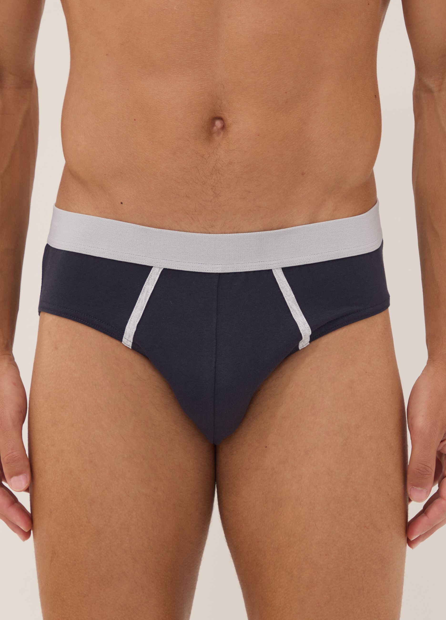 3-pack of multicolour men&rsquo;s briefs in organic stretch cotton