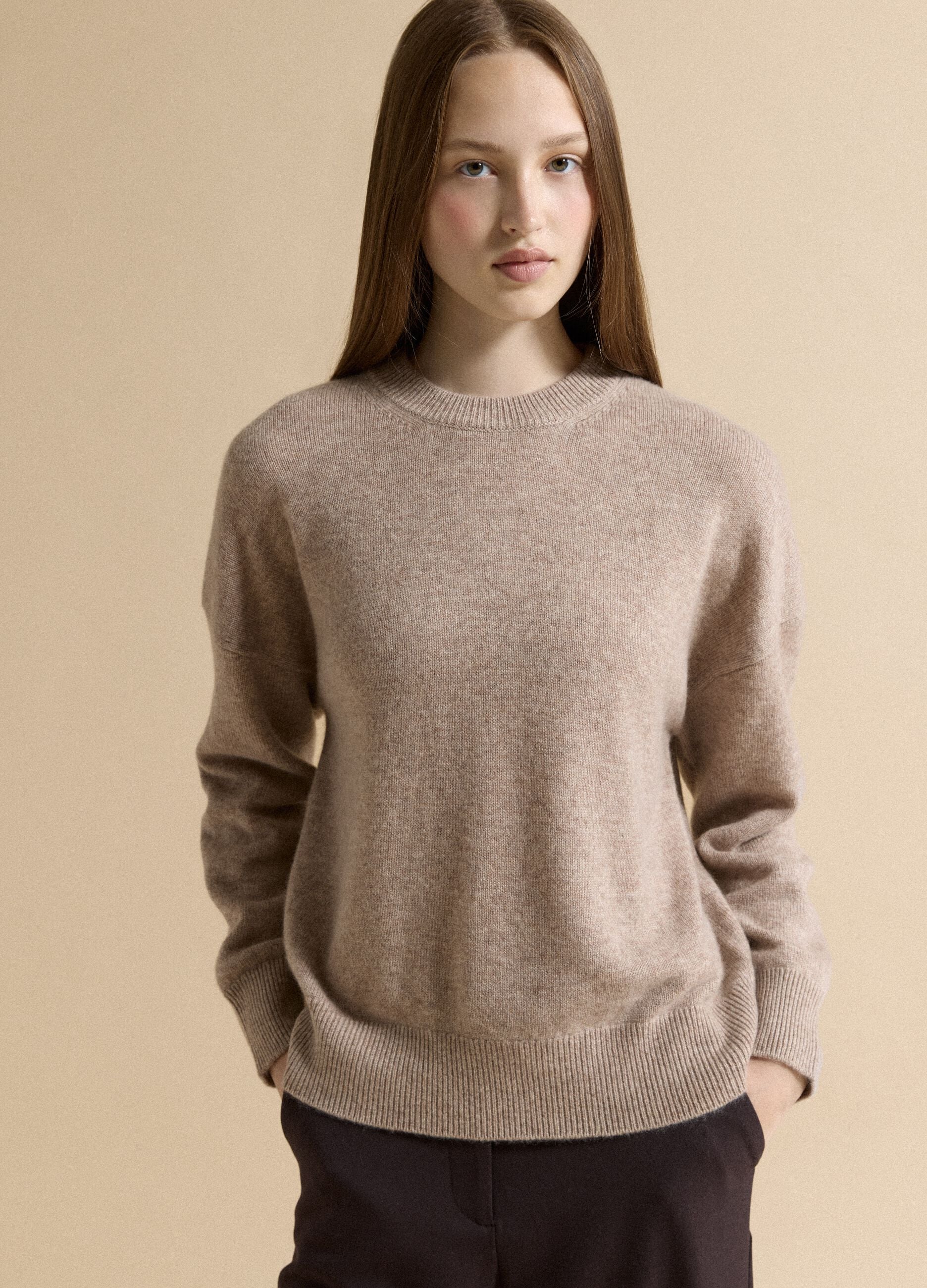Beige pure cashmere oversized jumper