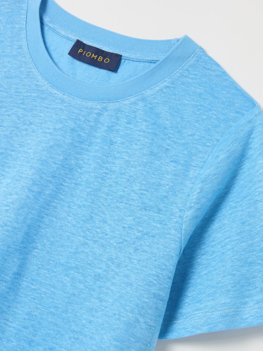 Short-sleeved T-shirt in light blue linen_5
