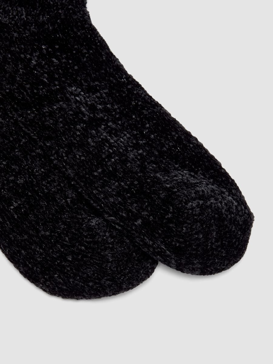 Black stretch boucl&eacute;-effect socks_1