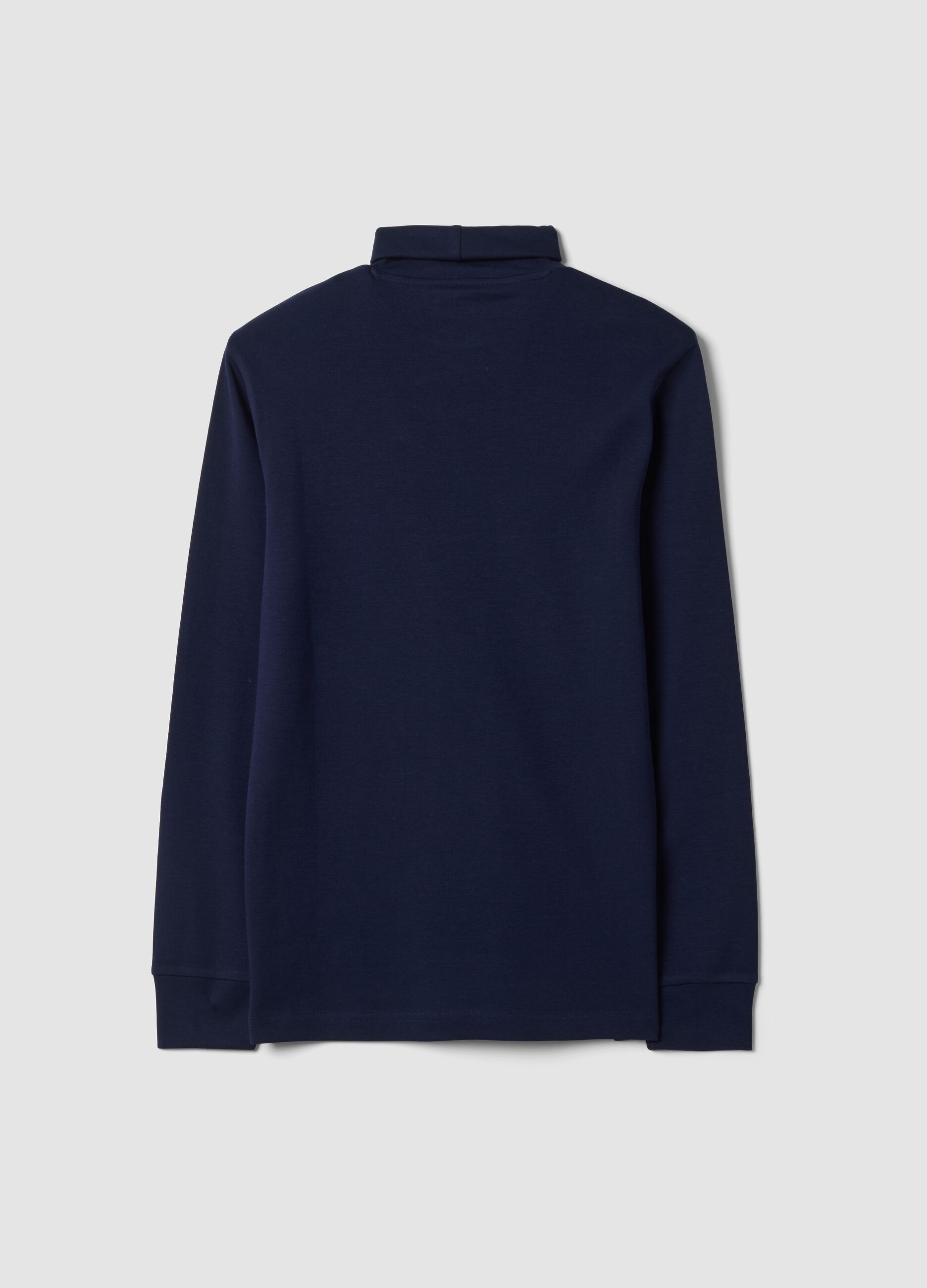T-shirt blu in puro cotone con dolcevita