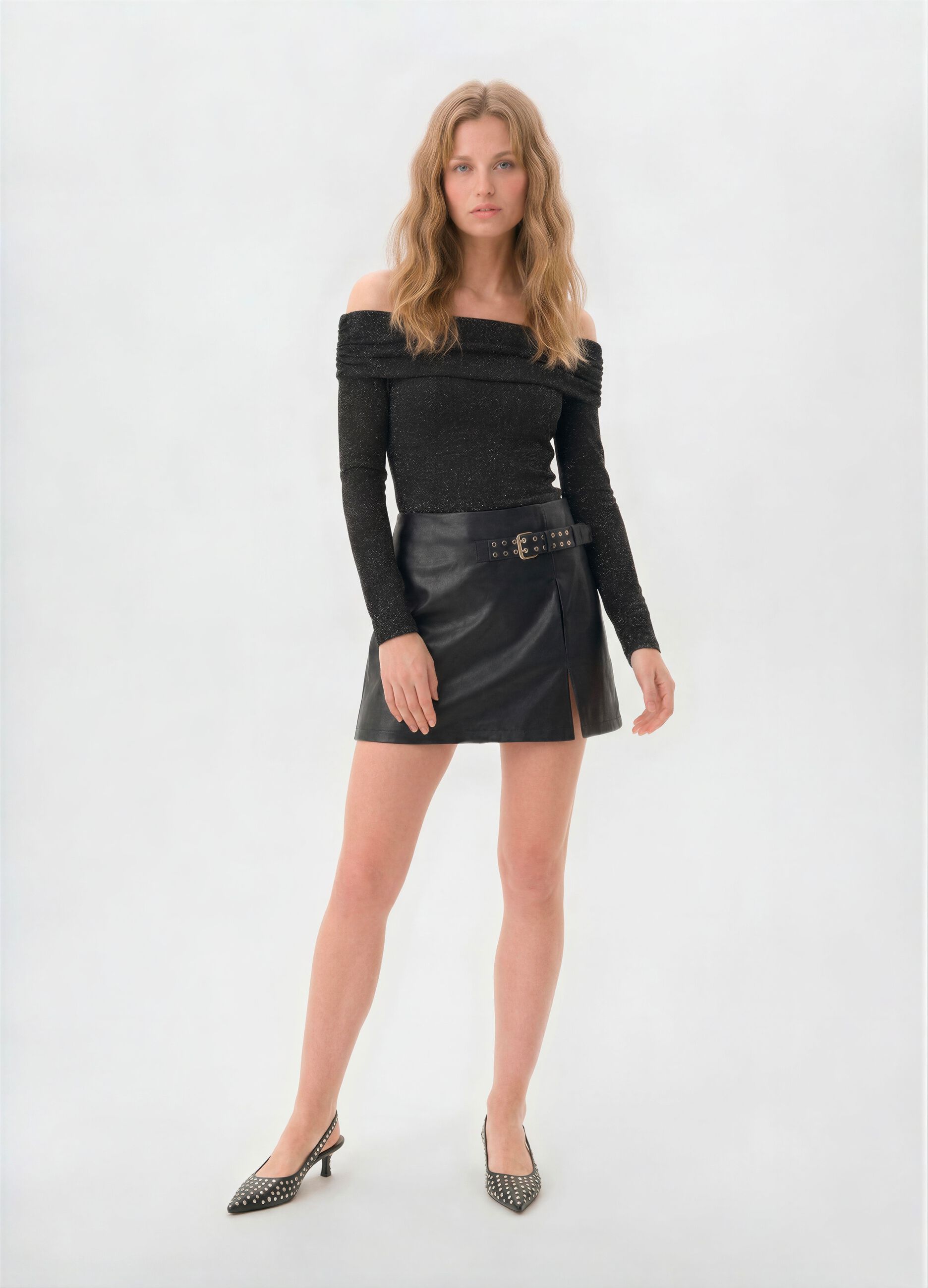 Maglia nera glitterata a maniche lunghe regular fit