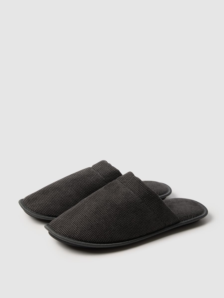 Pantofole nere morbide_2