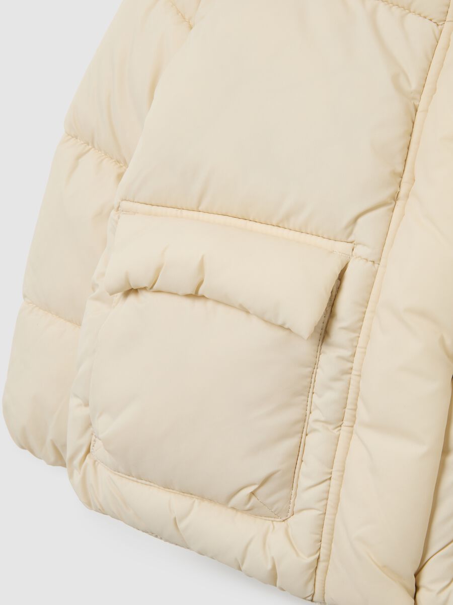 Piumino The Iconic Puffer bianco panna  da bambina con cappuccio_4