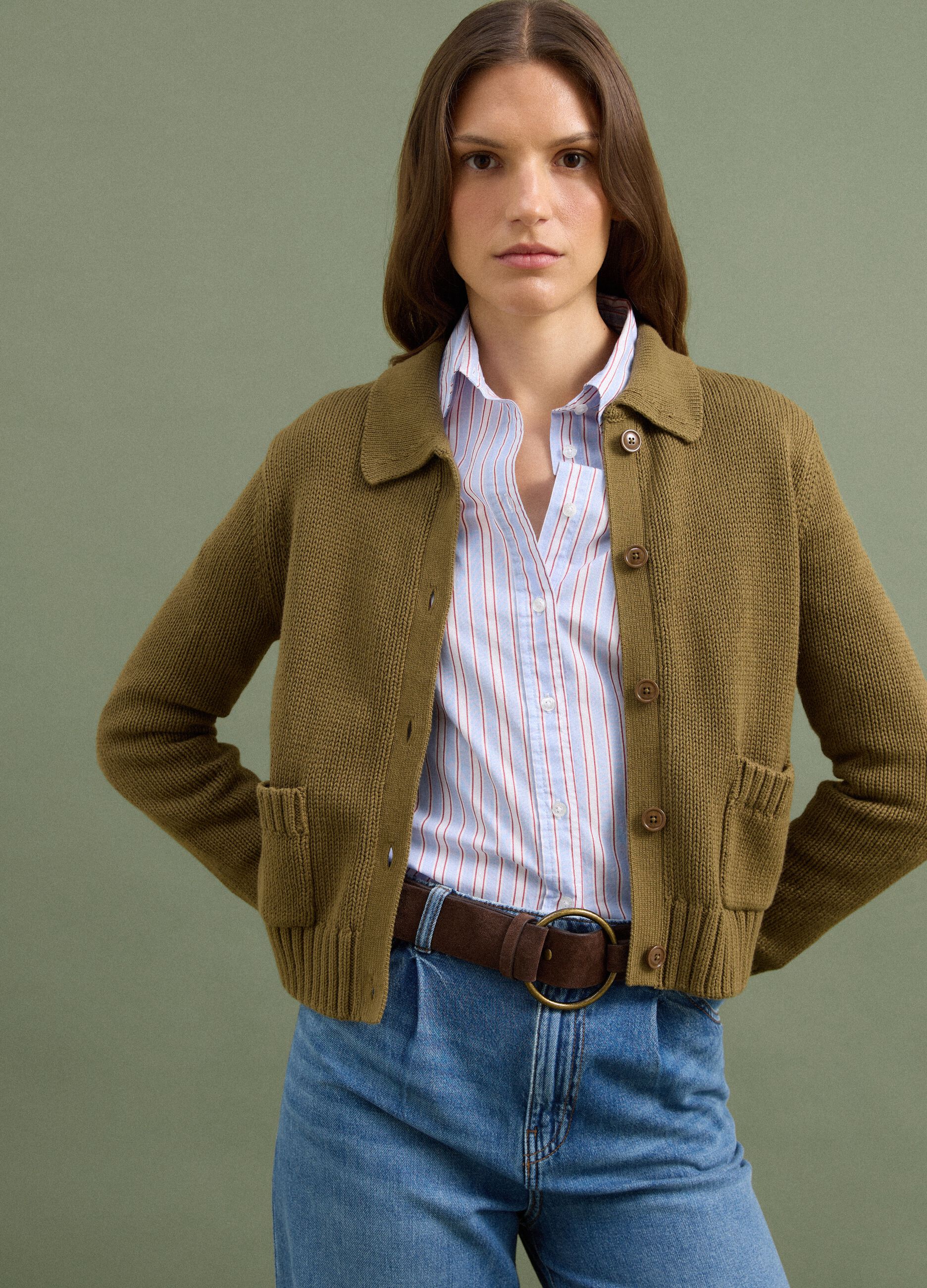 Cardigan verde in puro cotone con bottoni regular fit