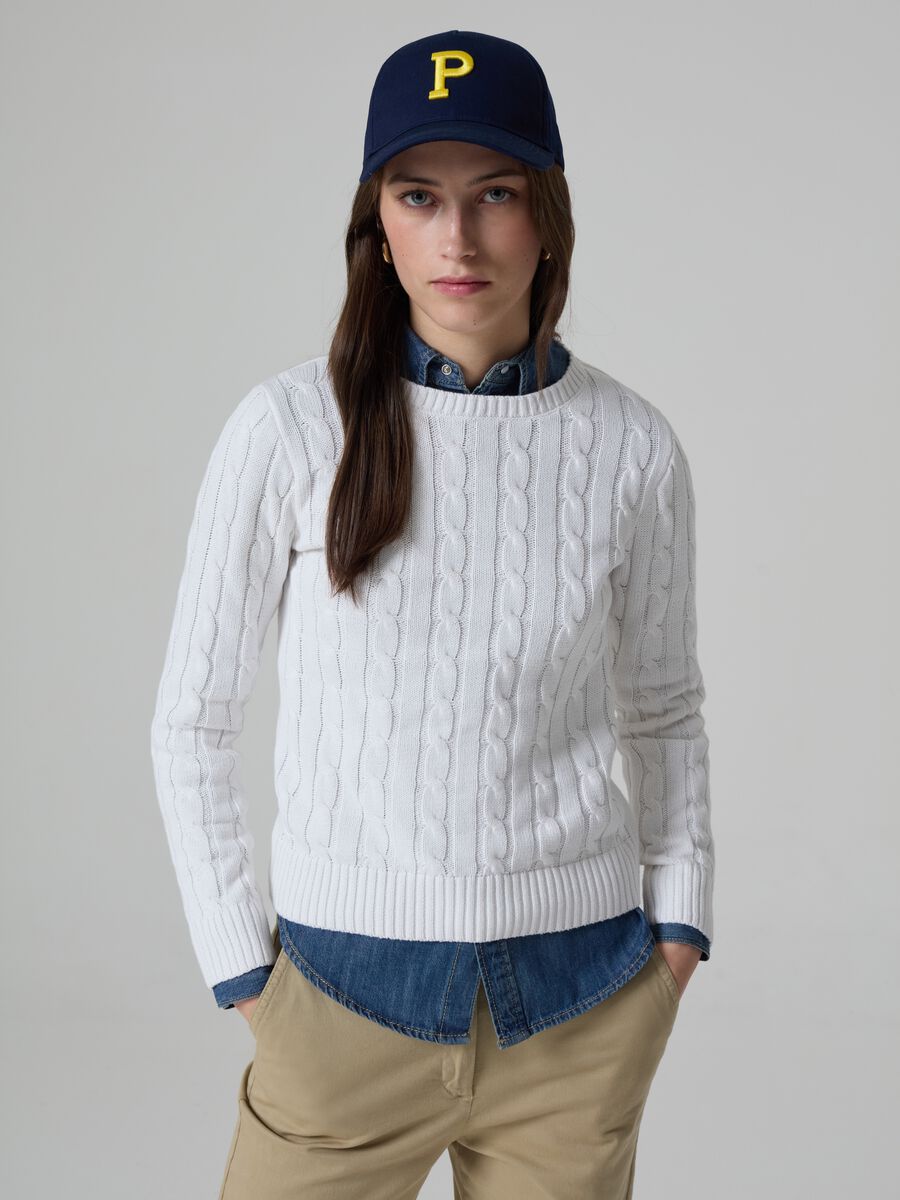 Ribbed pullover with cable-knit design_0