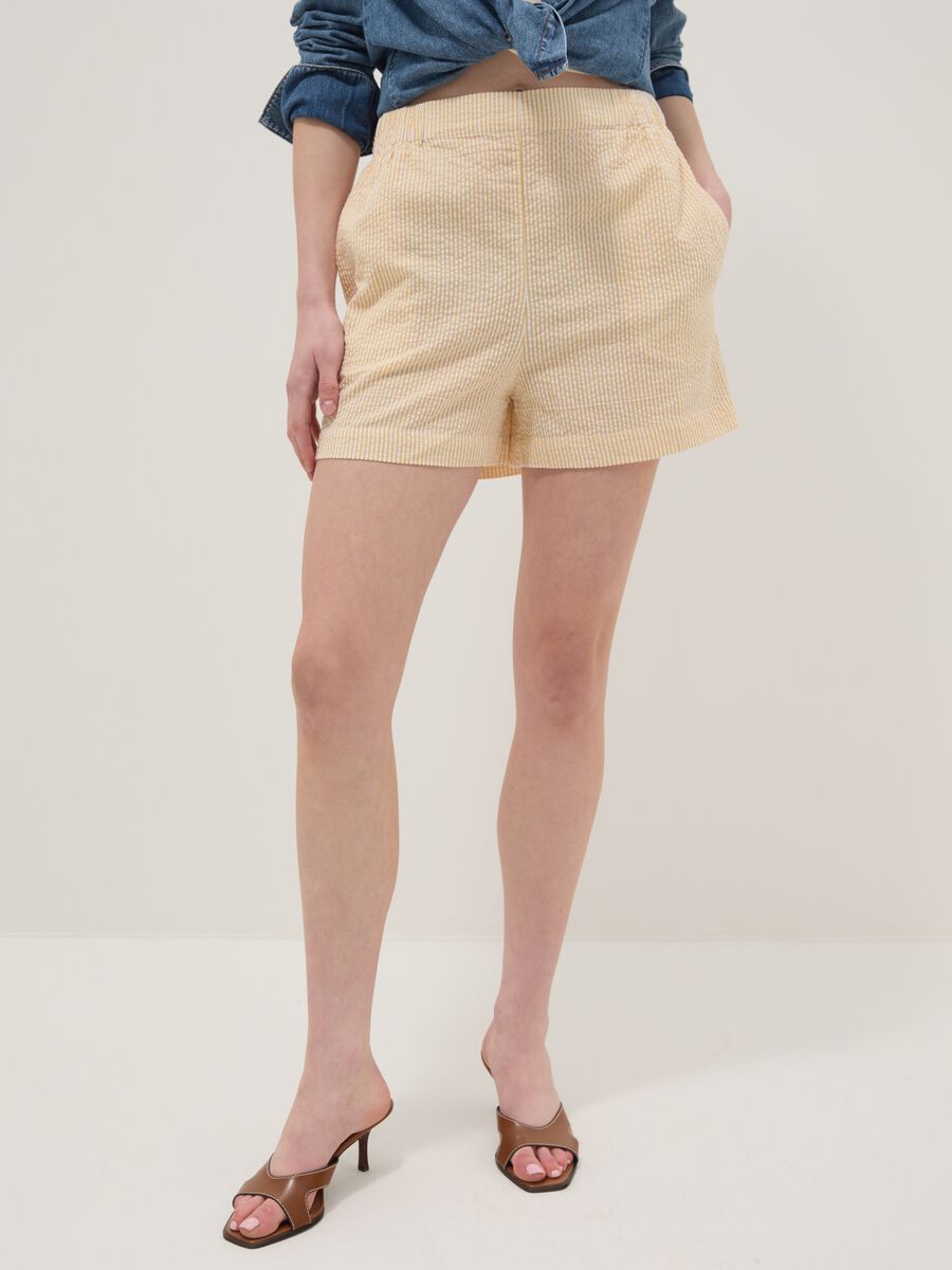 Regular-fit pure cotton shorts with yellow and white stripes_1