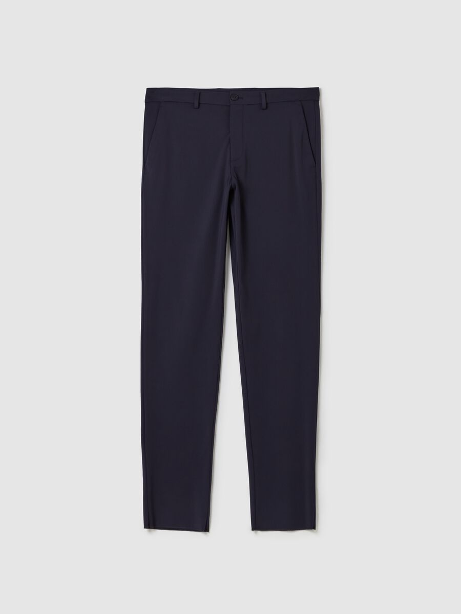 Tech chino trousers in technical fabric_4