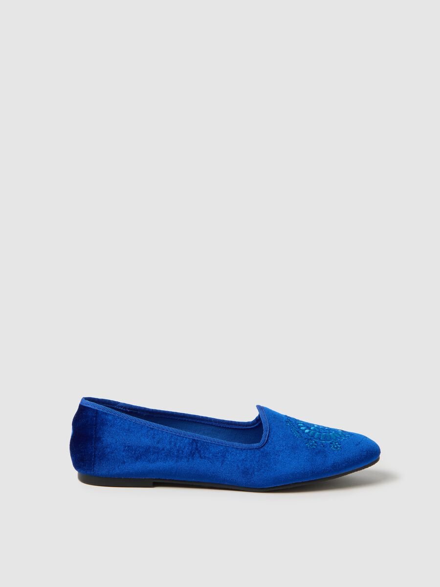 Scarpa friulana blu con ricamo_0