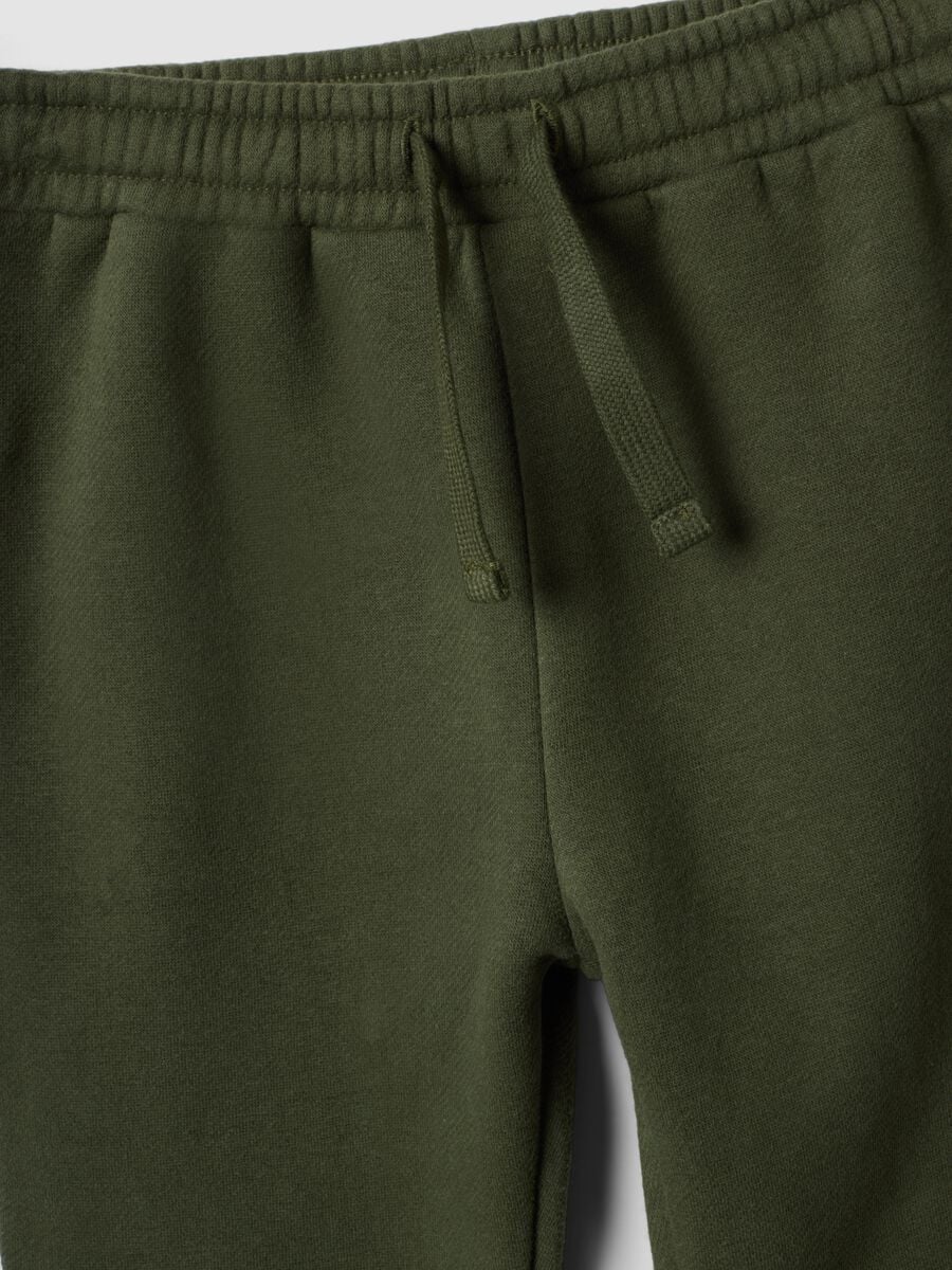 Completo jogging beige in misto cotone organico con stampa Mickey over fit_3