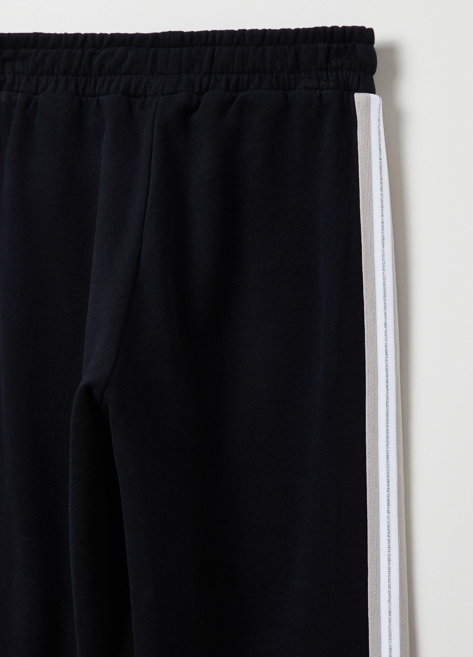 Joggers wide leg in felpa con lurex