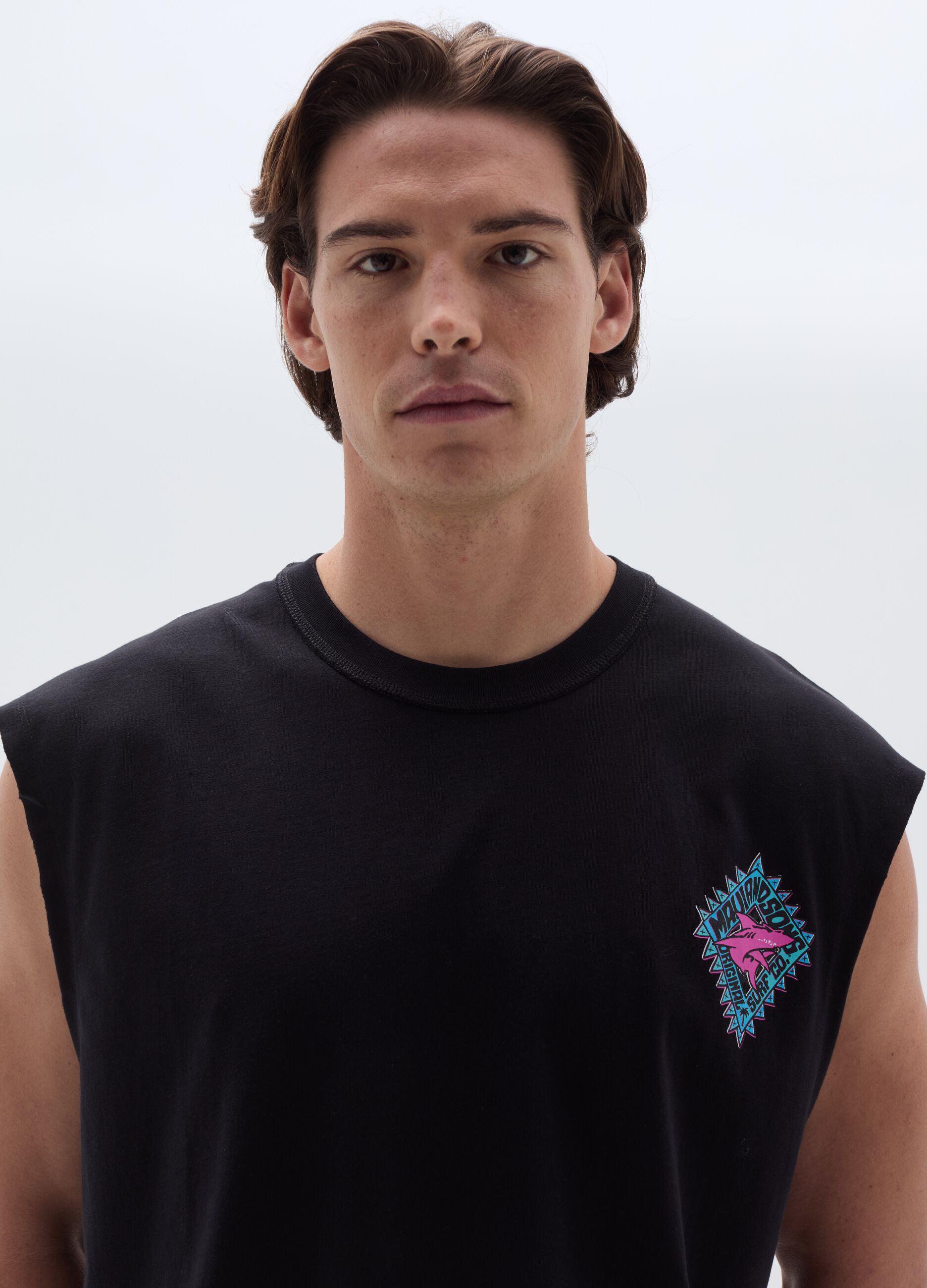 Tank top con stampa logo e squalo