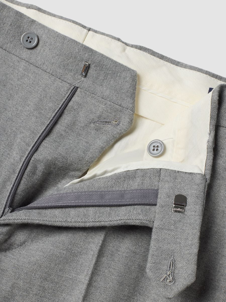 Pantaloni formali grigi in cotone e viscosa elasticizzata slim fit_1