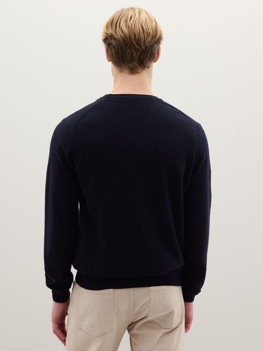 Maglione in pura lana d'agnello blu regular fit_2