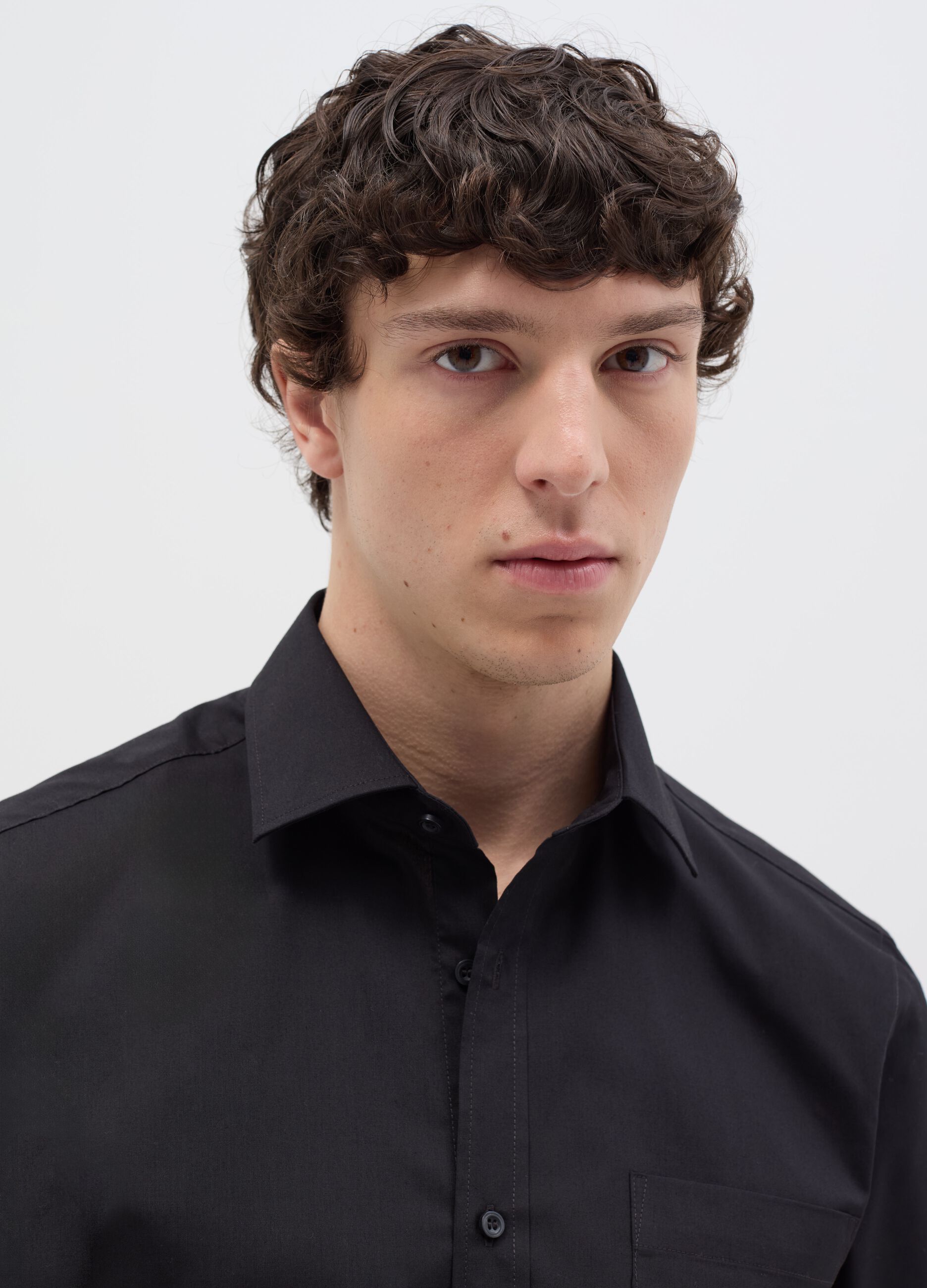 Regular-fit easy-iron shirt with short sleeves