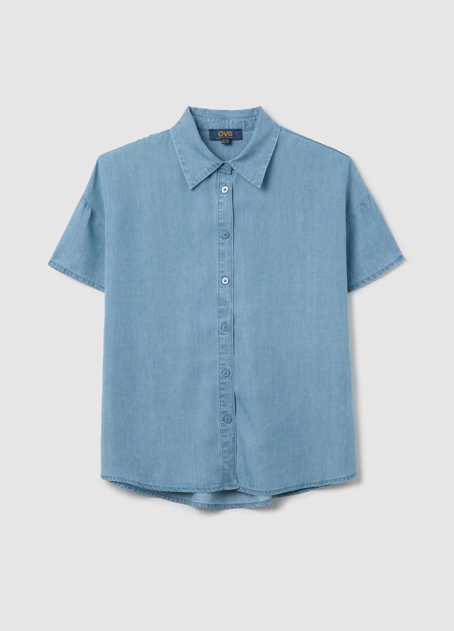 Short-sleeved denim shirt