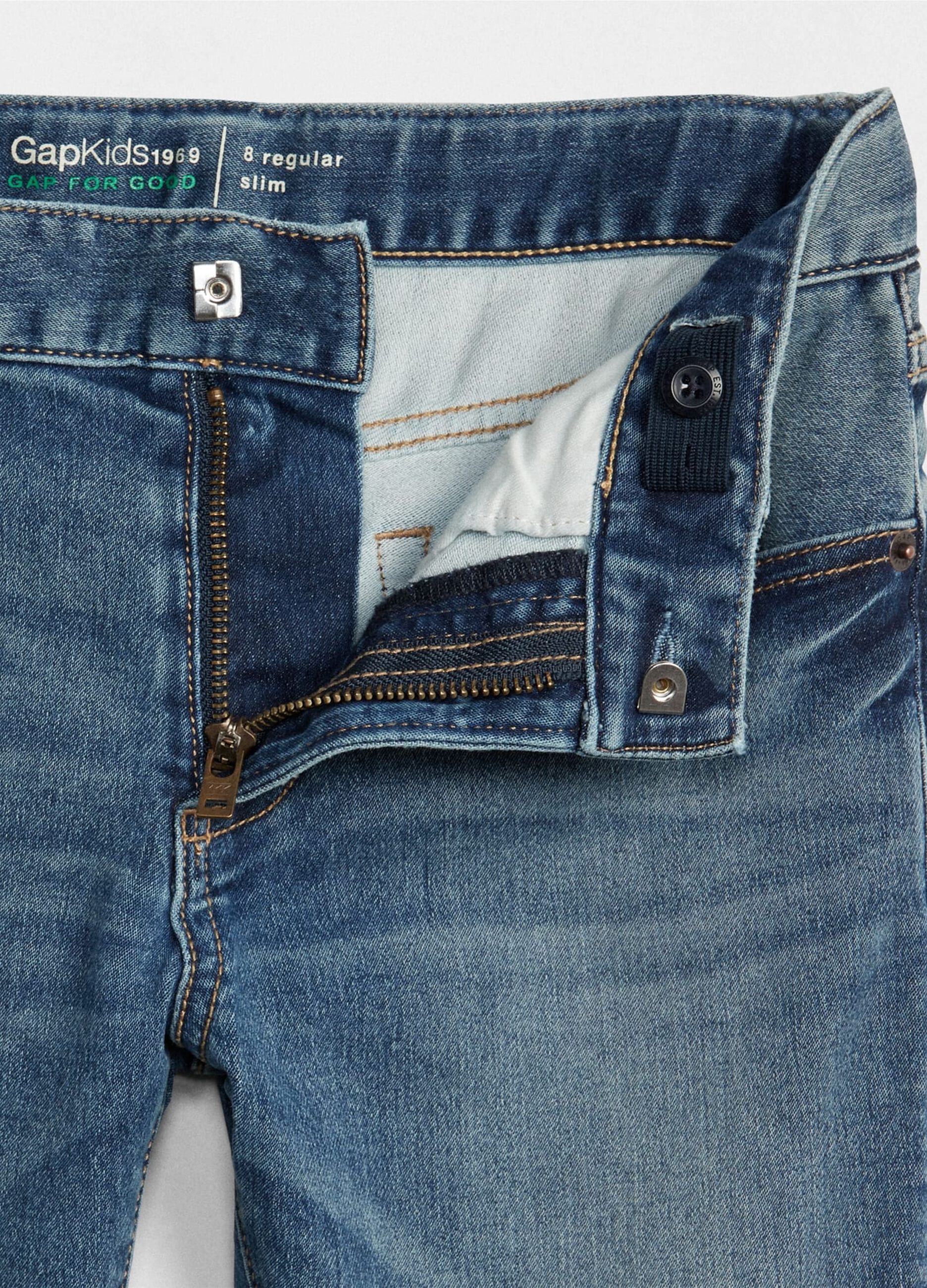 Jeans slim fit con scoloriture