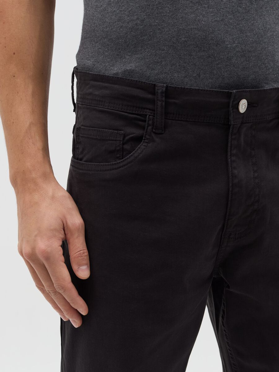Regular-fit trousers with five pockets_2