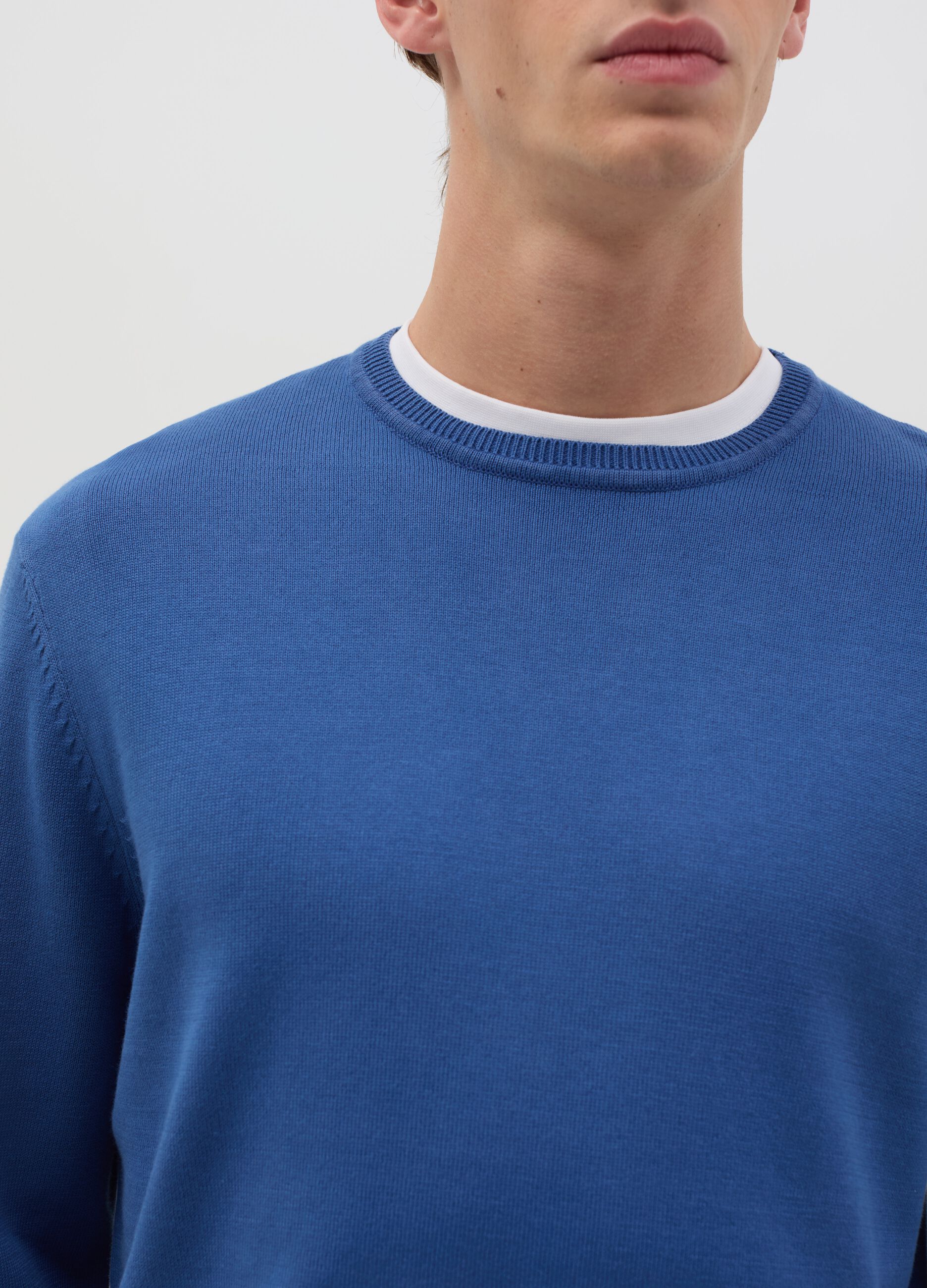 Cotton pullover with round neck