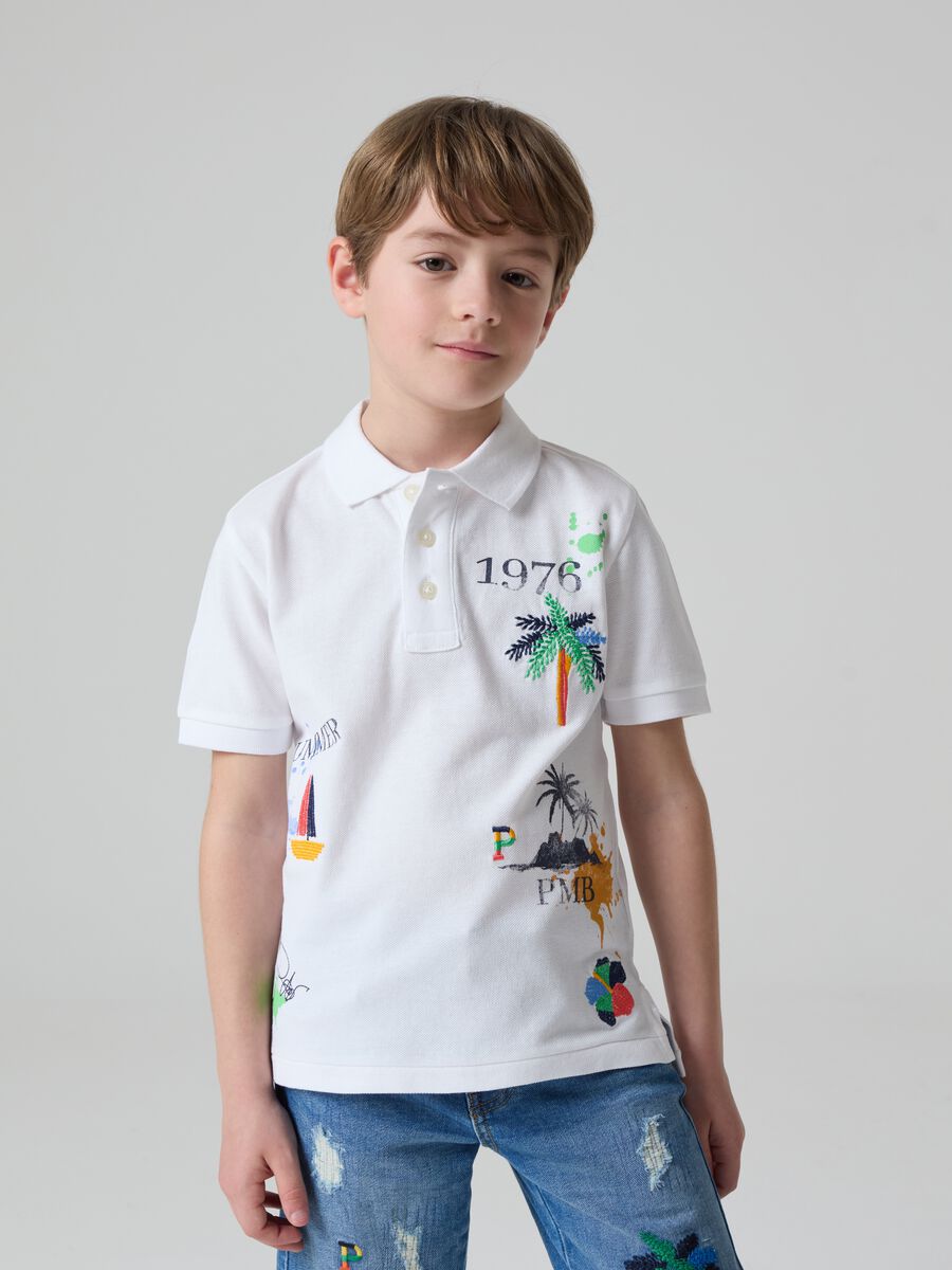 Piquet polo shirt with print and embroidery_1