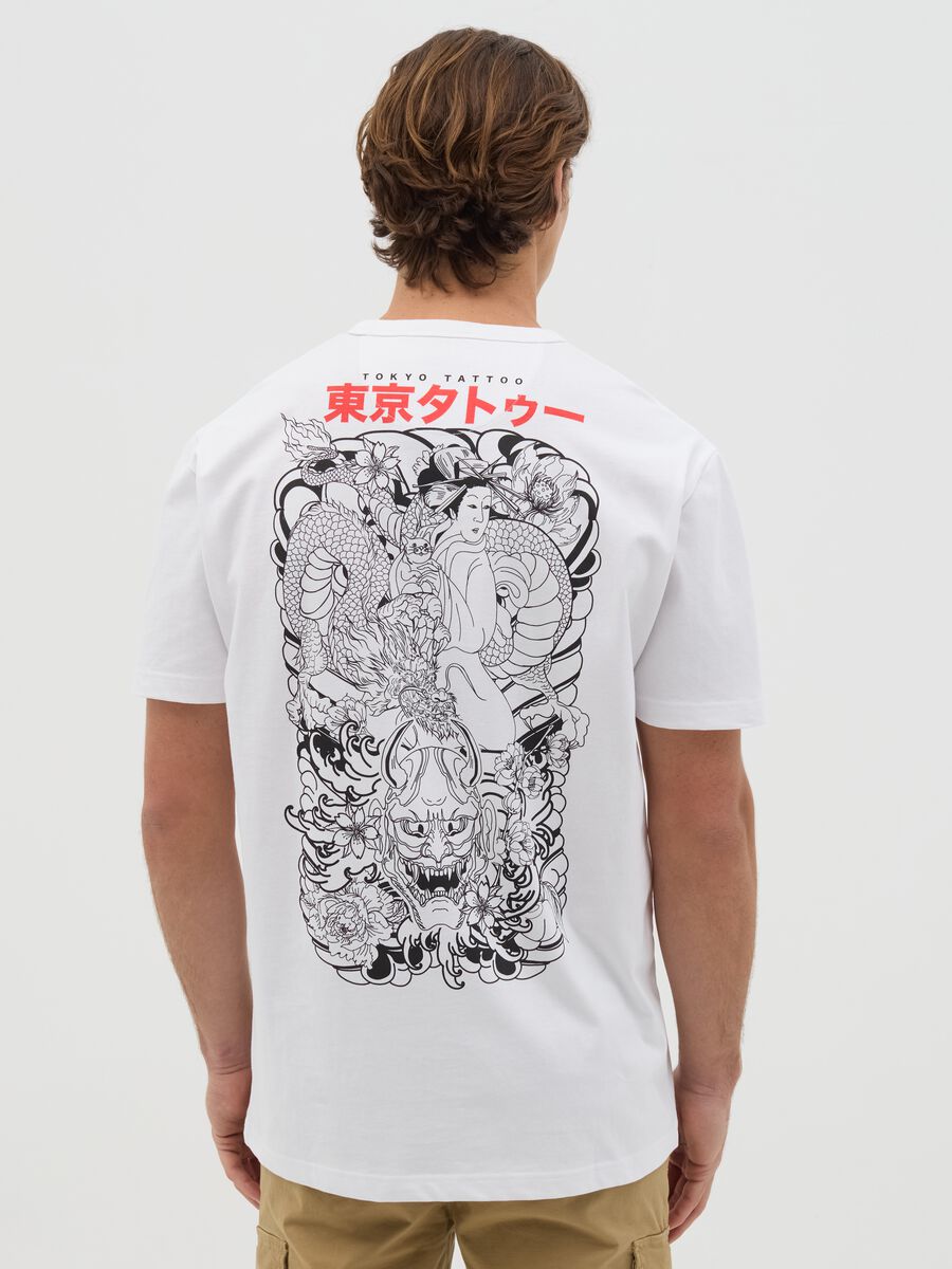 White T-shirt with Tokyo Tattoo print_3