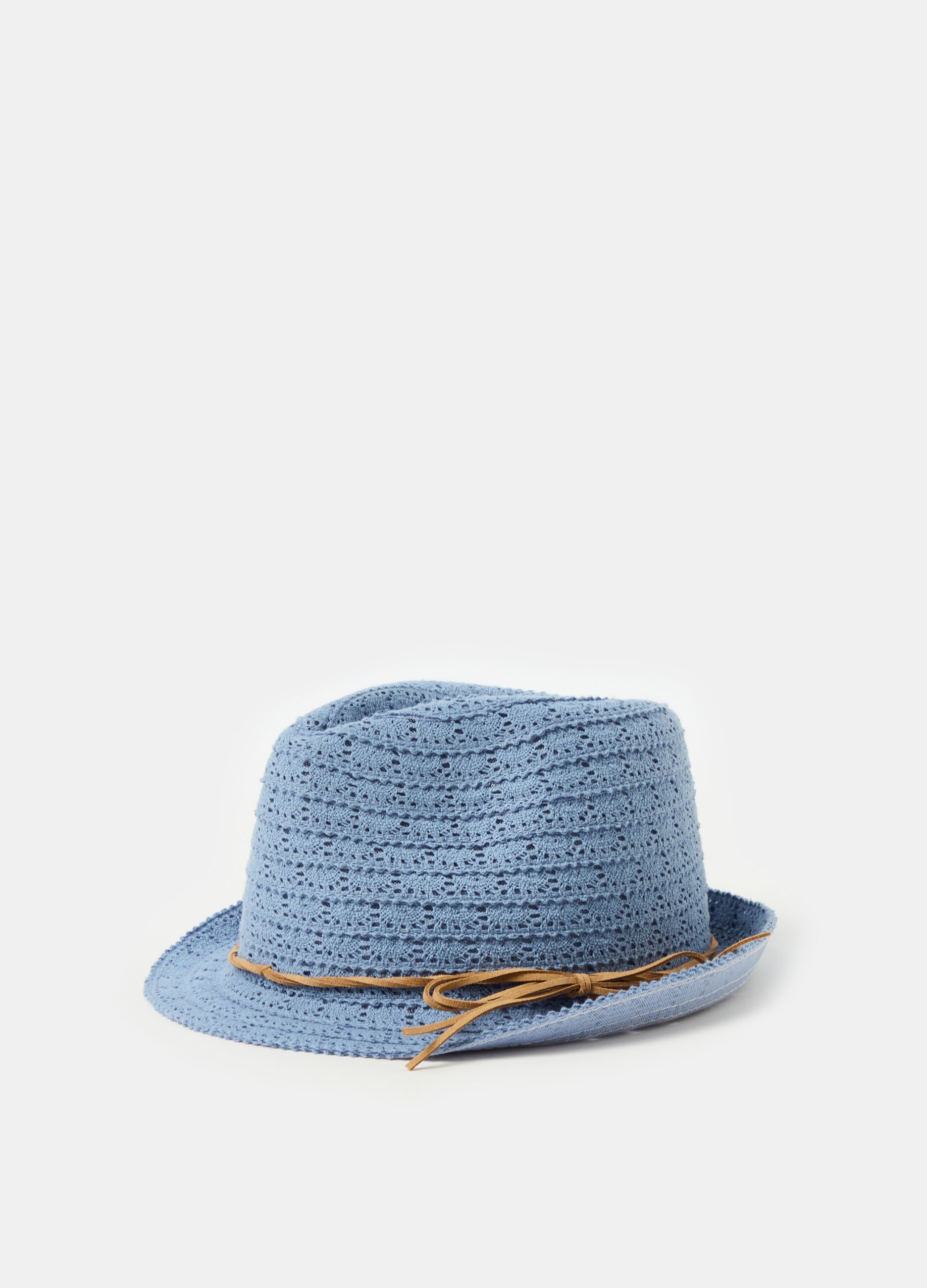 Cappello trilby con lavorazione traforata